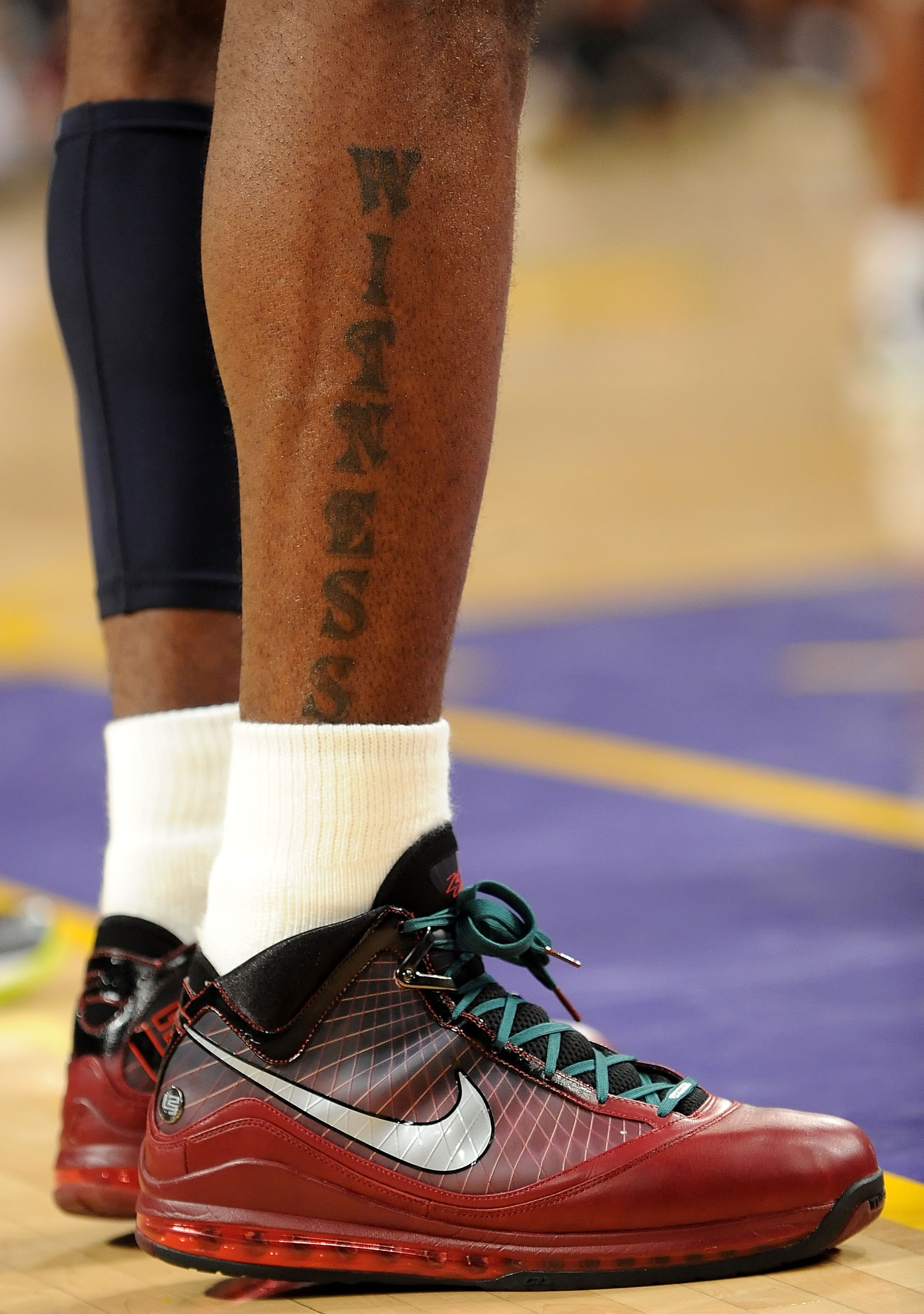LOS ANGELES, CA - DECEMBER 25: LeBron James #23 of the Cleveland Cavaliers wears Nike basketball shoes during the game against the Los Angeles Lakers at Staples Center on December 25, 2009 in Los Angeles, California. NOTE TO USER: User expressly acknowled