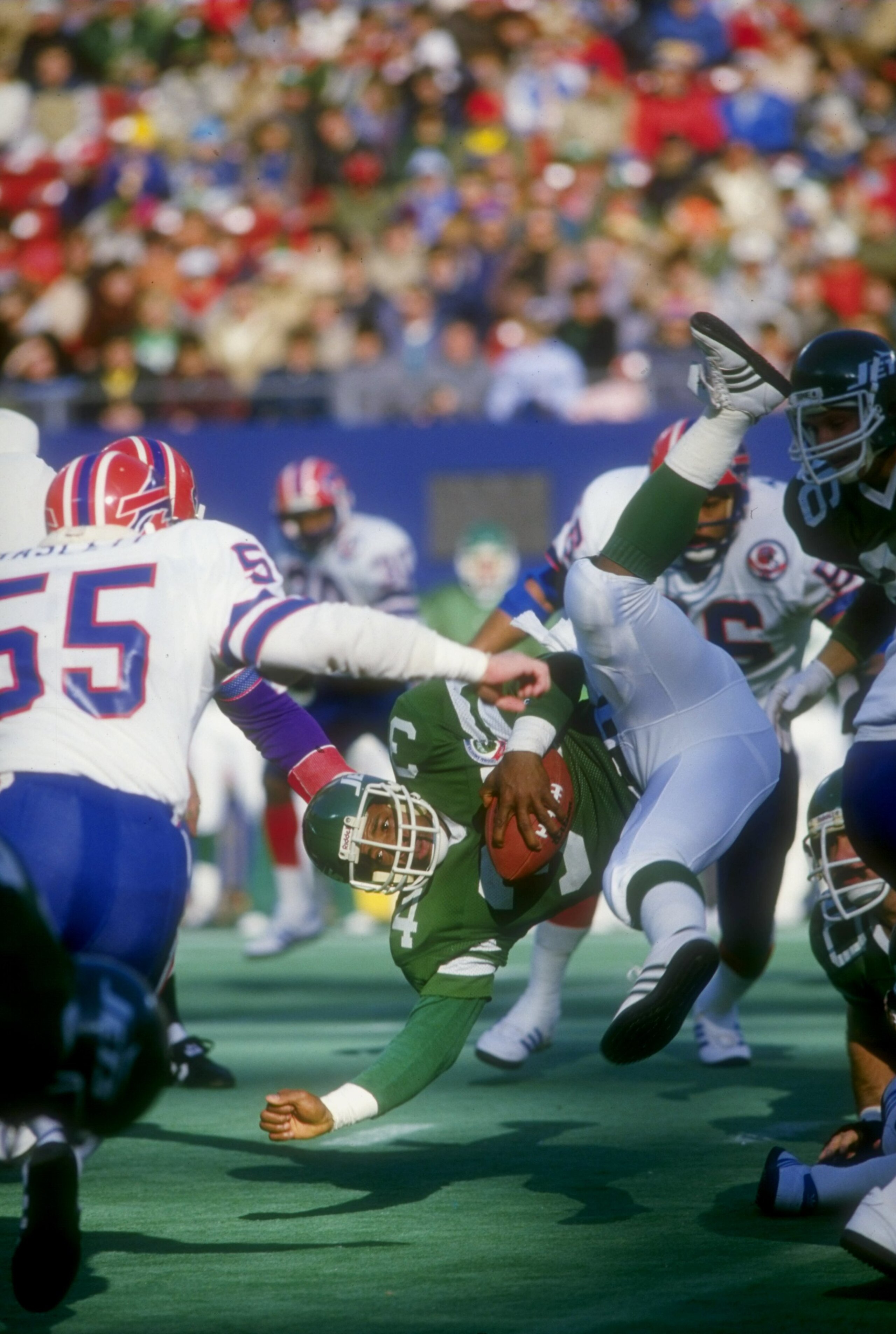 1985:  Johnny Hector #34 of the New York Jets in action during a game against the Buffalo Bills at the Giants Stadium in East Rutherford, New Jersey. The Jets defeated the Bills 27-7. Mandatory Credit: Trevor Jones  /Allsport