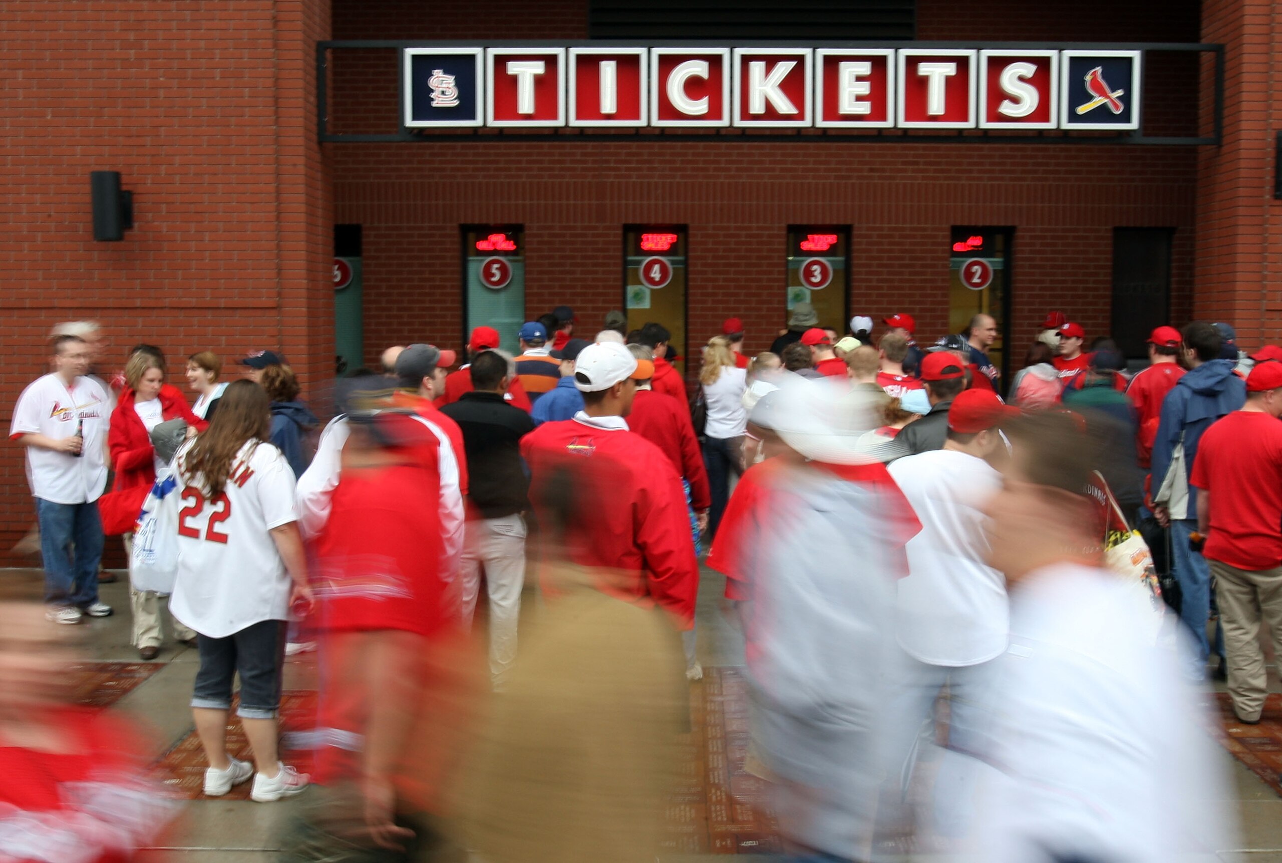 ST. LOUIS - MARCH 31:  Fans line up for tickets before the St. Louis Cardinals take on the Colorado Rockies on opening day at Busch Stadium March 31, 2008 in St. Louis, Missouri.  (Photo by Elsa/Getty Images)