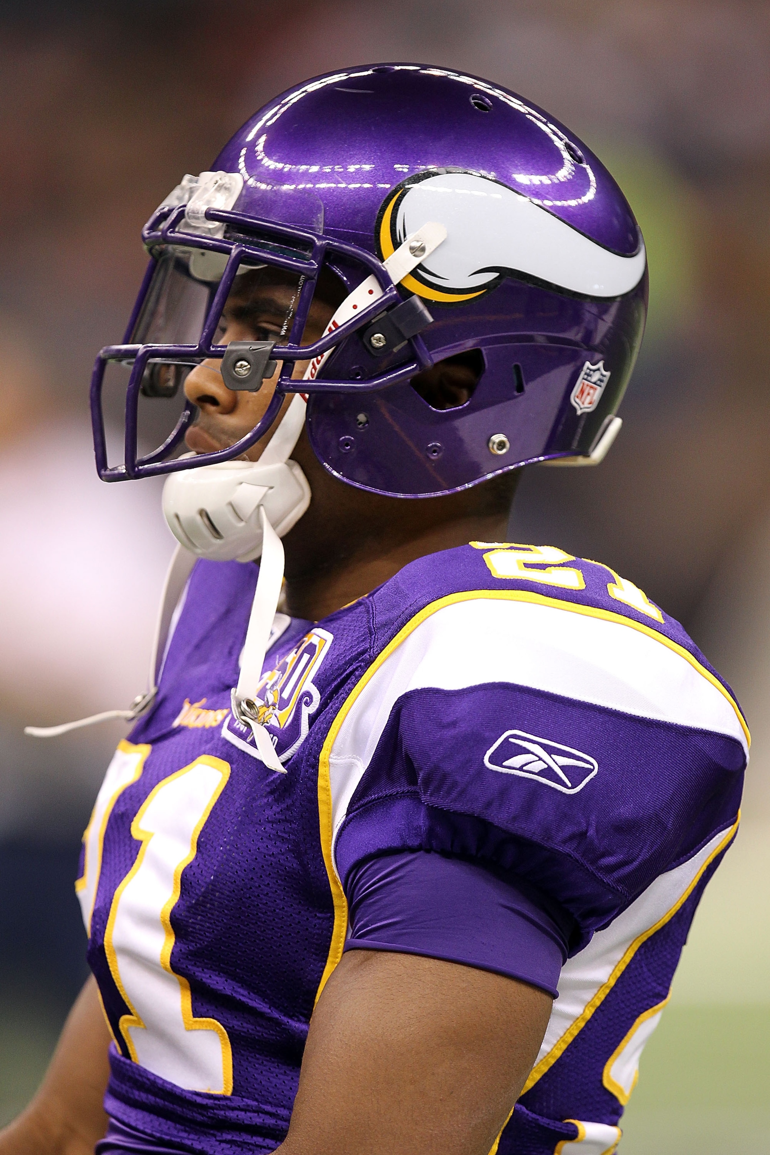 NEW ORLEANS - SEPTEMBER 09:  Asher Allen #21 of the Minnesota Vikings at Louisiana Superdome on September 9, 2010 in New Orleans, Louisiana.  (Photo by Ronald Martinez/Getty Images)