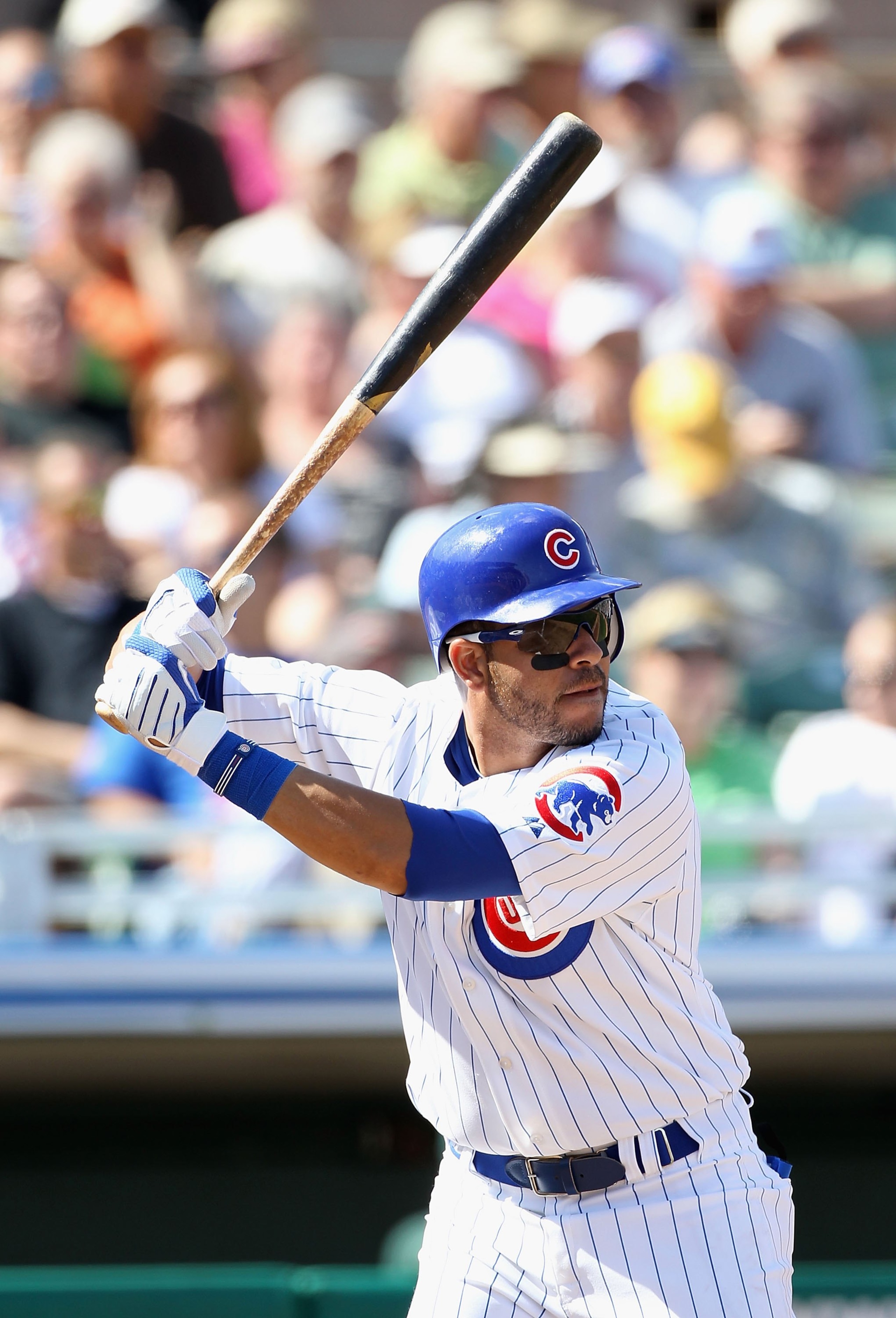 MESA, AZ - MARCH 04:  Aramis Ramirez #16 of the Chicago Cubs bats against the Oakland Athletics during the MLB spring training game at HoHoKam Park on March 4, 2009 in Mesa, Arizona. The Cubs defeated the A's 9-3.  (Photo by Christian Petersen/Getty Image
