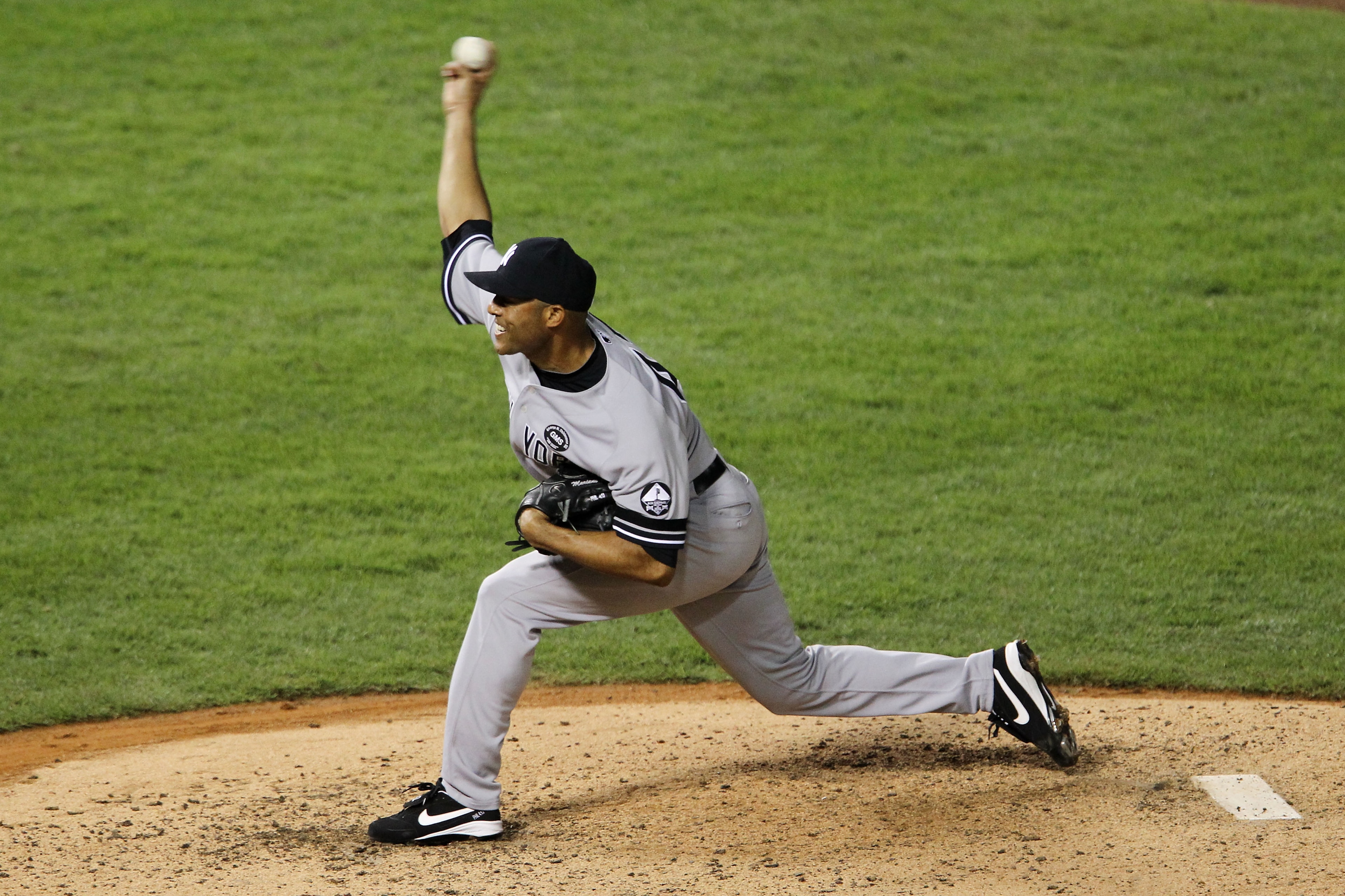 ARLINGTON, TX - OCTOBER 22: Mariano Rivera #42 of the New York Yankees throws a pitch against the Texas Rangers in Game Six of the ALCS during the 2010 MLB Playoffs at Rangers Ballpark in Arlington on October 22, 2010 in Arlington, Texas. (Photo by Rona ARLINGTON, TX - OCTOBER 22: Mariano Rivera #42 of the New York Yankees throws a pitch against the Texas Rangers in Game Six of the ALCS during the 2010 MLB Playoffs at Rangers Ballpark in Arlington on October 22, 2010 in Arlington, Texas. (Photo by Rona