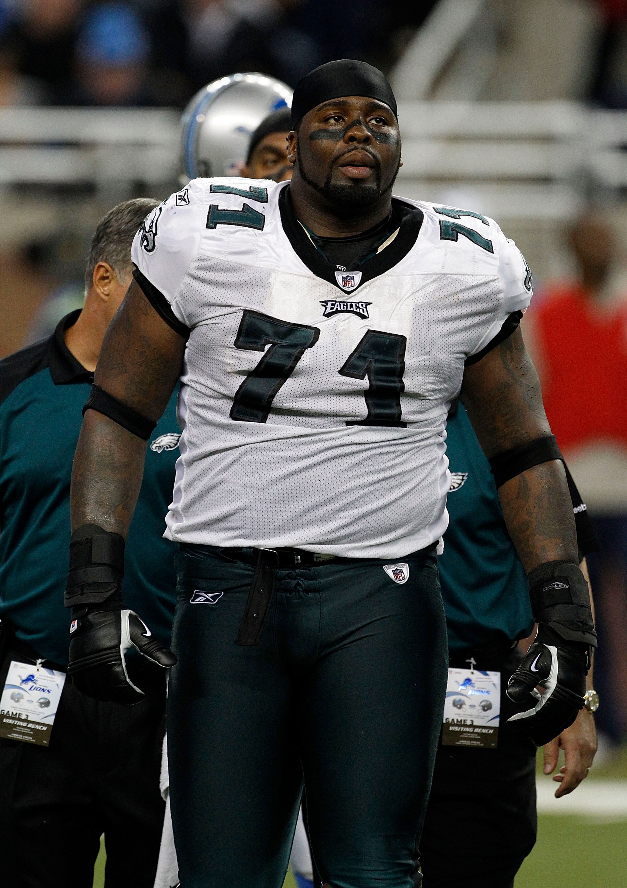 DETROIT - SEPTEMBER 19: Jason Peters #71 of the Philadelphia Eagles leaves the game with an injury during the game against the Detroit Lions at Ford Field on September 19, 2010 in Detroit, Michigan. The Eagles defeated the Lions 35-32.  (Photo by Leon Hal