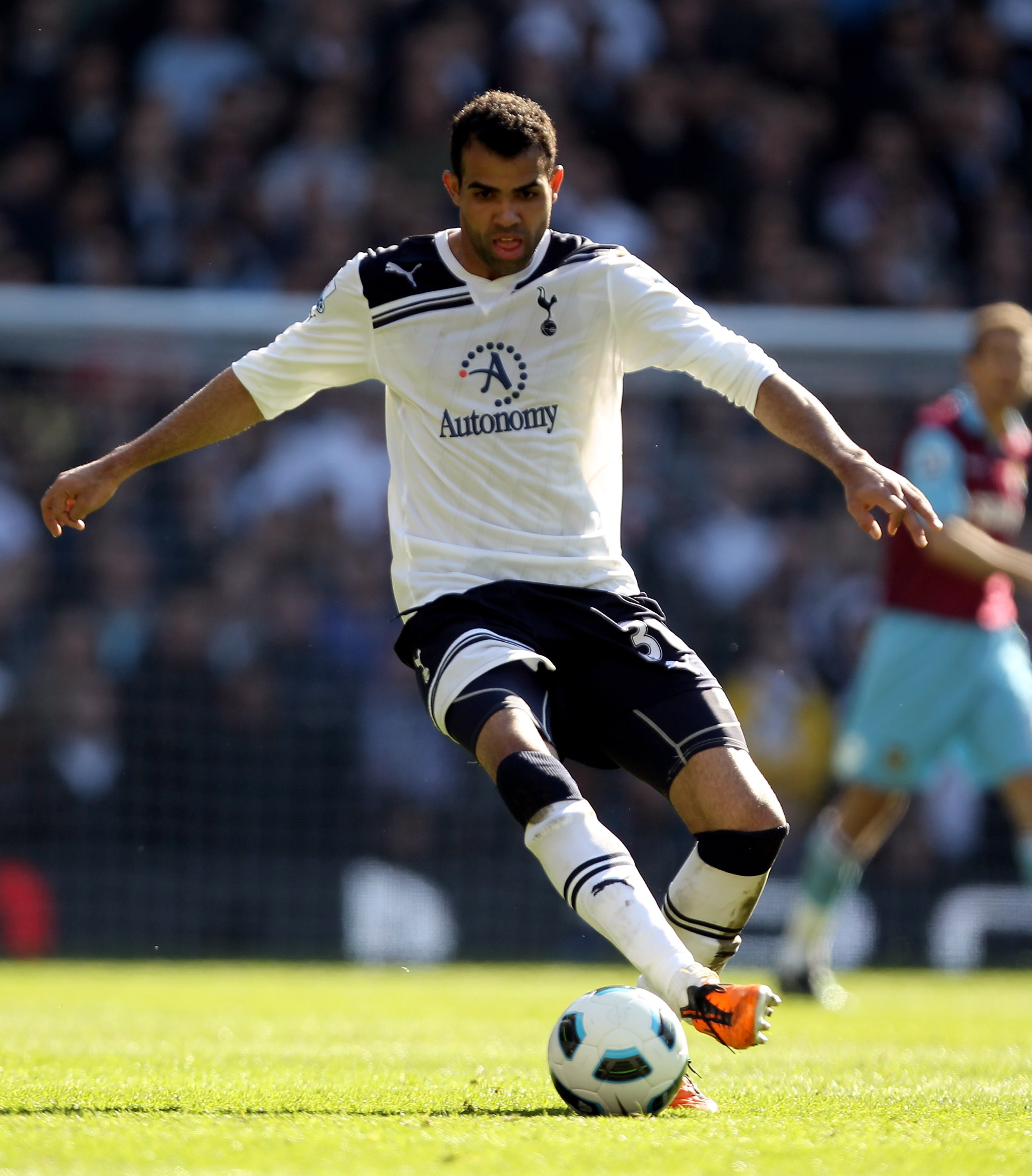 LONDON, ENGLAND - MARCH 19:  Sandro of Tottenham in action during the Barclays Premier League match between Tottenham Hotspur and West Ham United at White Hart Lane on March 19, 2011 in London, England.  (Photo by Ian Walton/Getty Images)