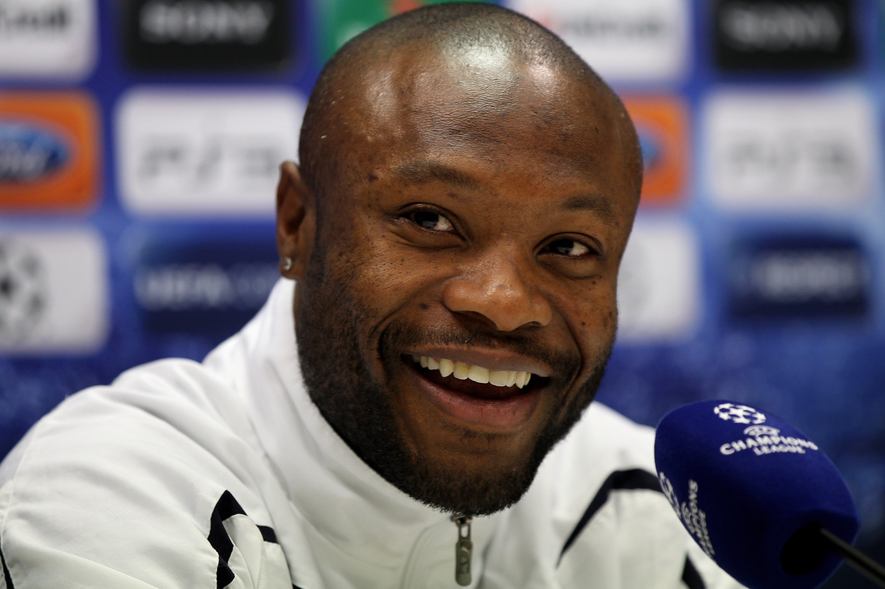MILAN, ITALY - FEBRUARY 14:  William Gallas of Tottenham Hotspur answers questions during a press conference on the day before the UEFA Champions League Round of 16, 1st leg match between AC Milan and Tottenham Hotspur at the San Siro Stadium on February