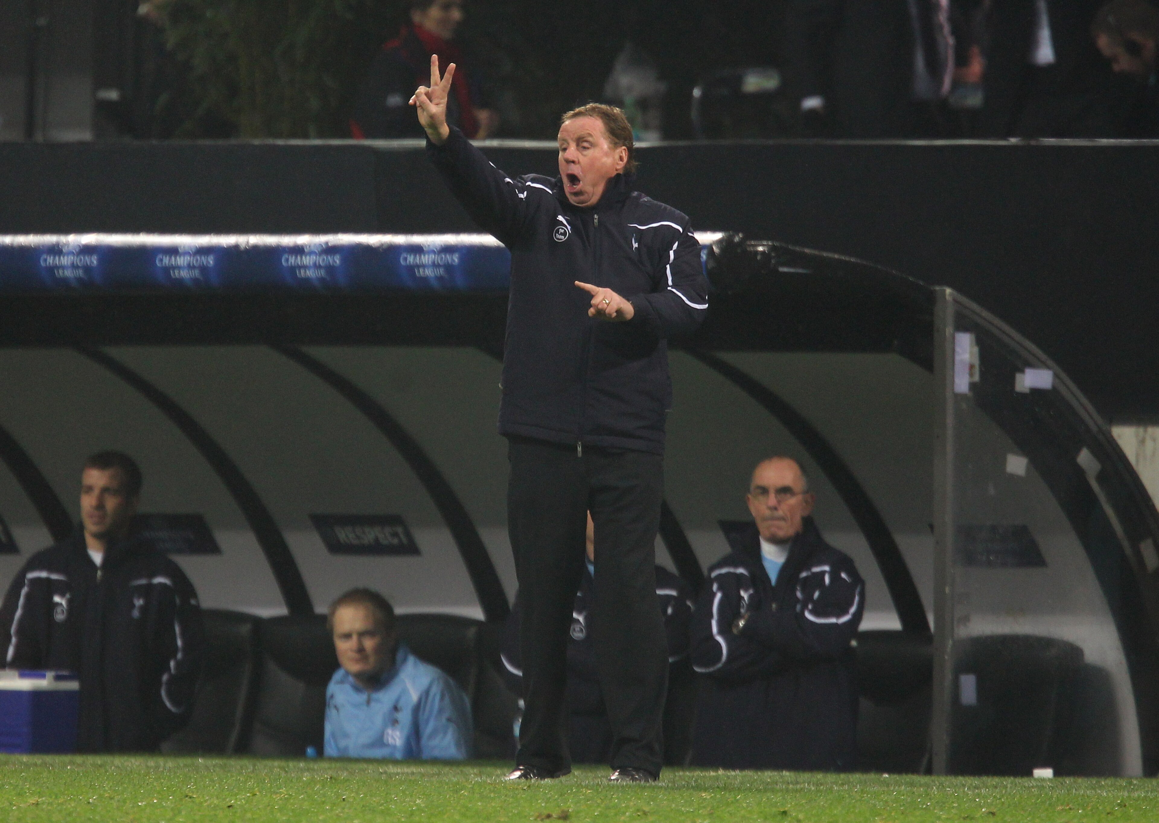MILAN, ITALY - FEBRUARY 15: Tottenham Hotspur Manager Harry Redknapp gestures during the UEFA Champions League round of 16 first leg match between AC Milan and Tottenham Hotspur at Stadio Giuseppe Meazza on February 15, 2011 in Milan, Italy. (Photo by A MILAN, ITALY - FEBRUARY 15: Tottenham Hotspur Manager Harry Redknapp gestures during the UEFA Champions League round of 16 first leg match between AC Milan and Tottenham Hotspur at Stadio Giuseppe Meazza on February 15, 2011 in Milan, Italy. (Photo by A