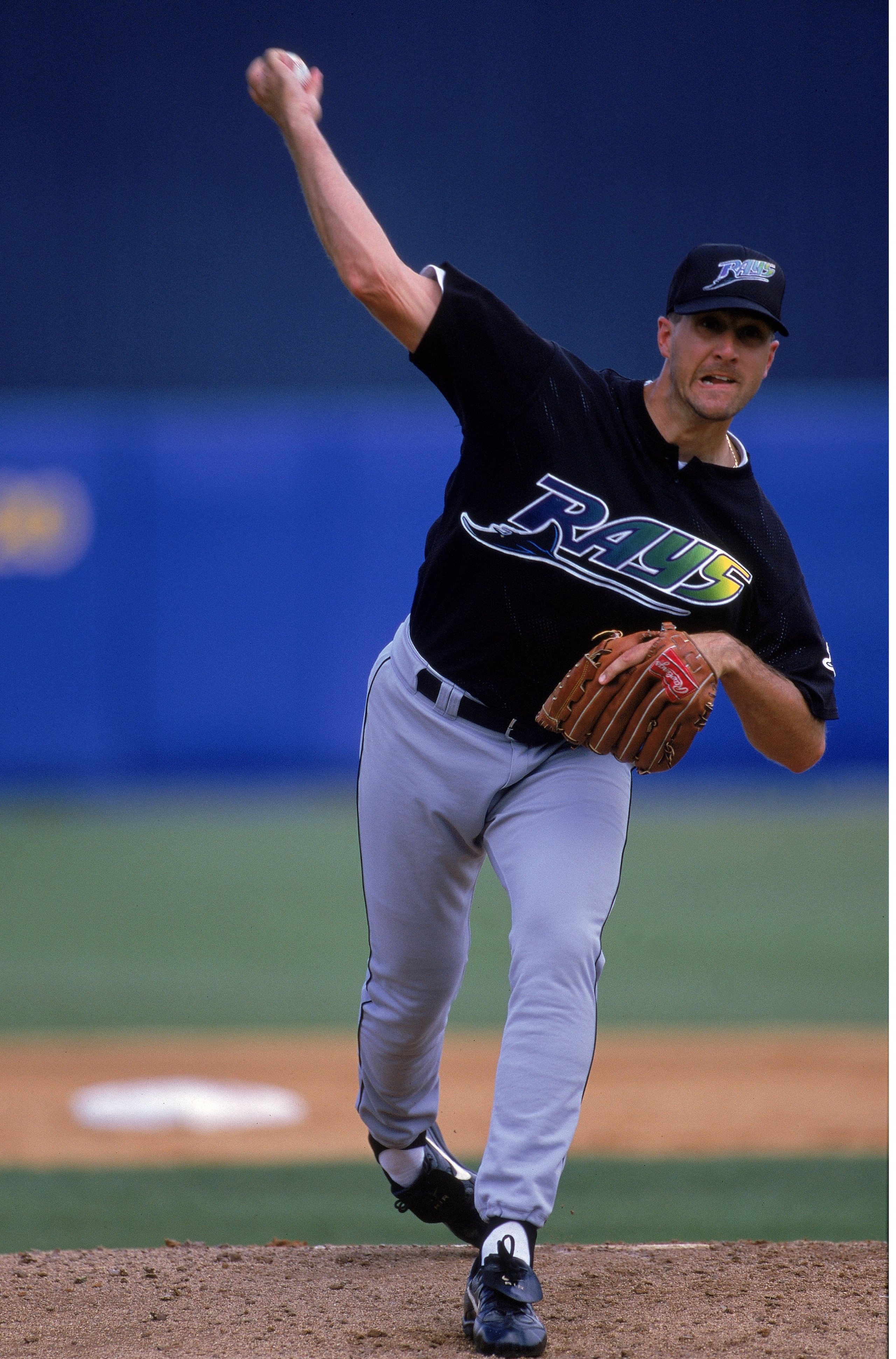 10 Mar 2000:  Pitcher Steve Trachsel #46 of the Tampa Bay Devil Rays gets ready to pitch the ball during the Spring Training Game against the Cleveland Indians at Chain of Lakes Park in Winter Haven, Florida. The Giants defeated the Devil Rays 12-8. Manda