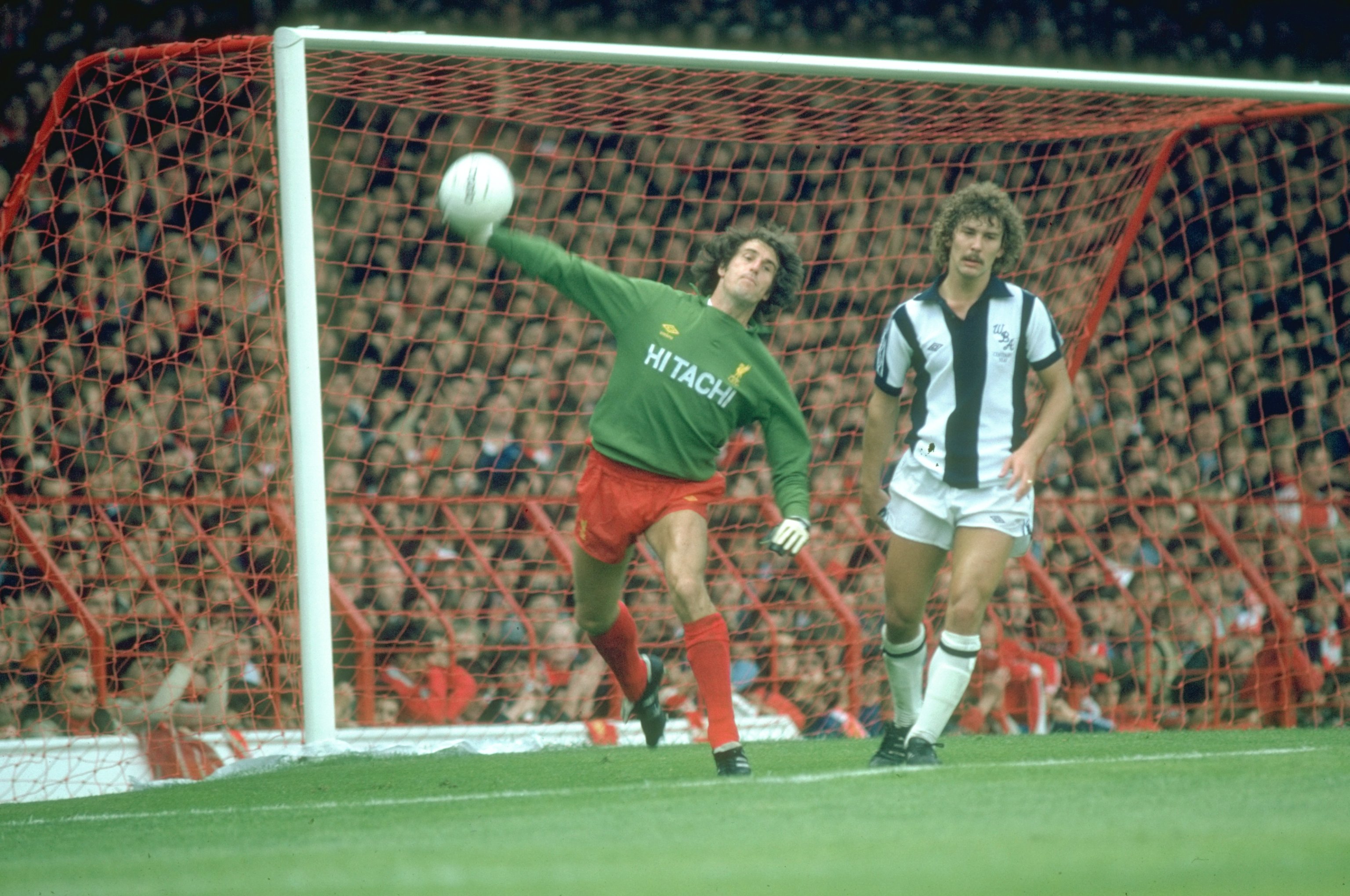 1980:  Liverpool Goalkeeper Ray Clemence throws upfield during a match against West Bromwich Albion at Anfield in Liverpool, England \ Mandatory Credit: Allsport UK /Allsport