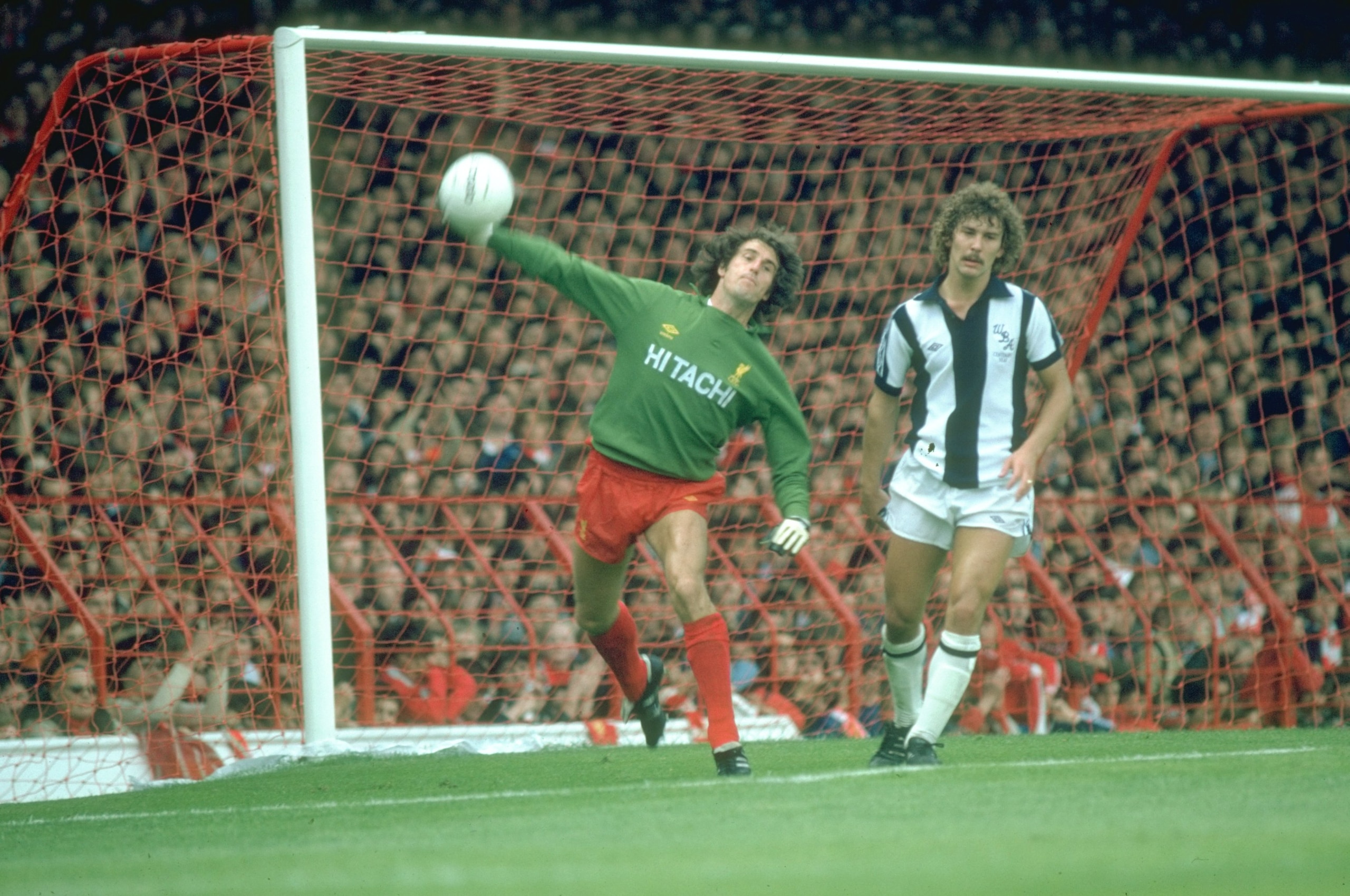 1980:  Liverpool Goalkeeper Ray Clemence throws upfield during a match against West Bromwich Albion at Anfield in Liverpool, England \ Mandatory Credit: Allsport UK /Allsport