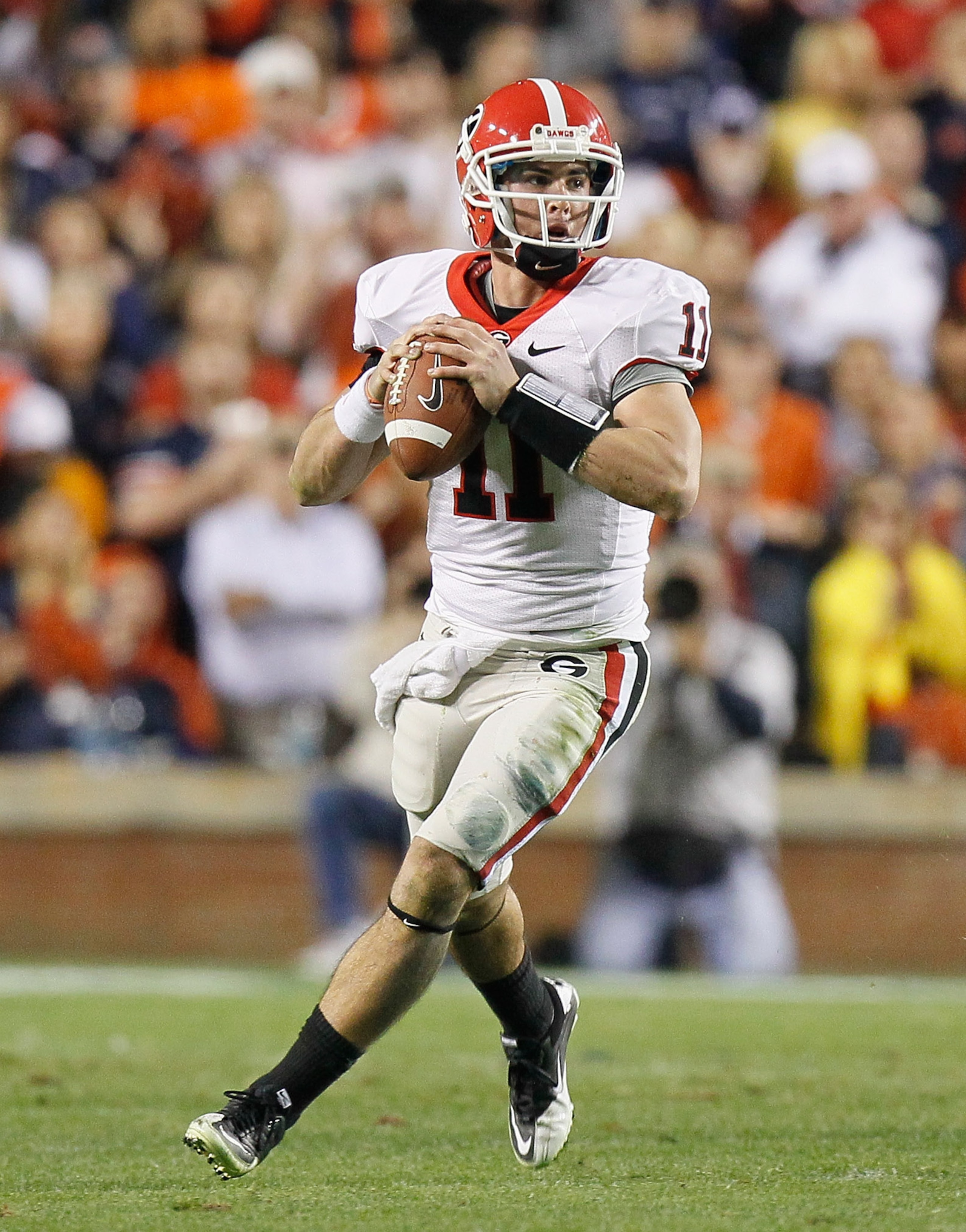AUBURN, AL - NOVEMBER 13:  Quarterback Aaron Murray #11 of the Georgia Bulldogs against the Auburn Tigers at Jordan-Hare Stadium on November 13, 2010 in Auburn, Alabama.  (Photo by Kevin C. Cox/Getty Images)
