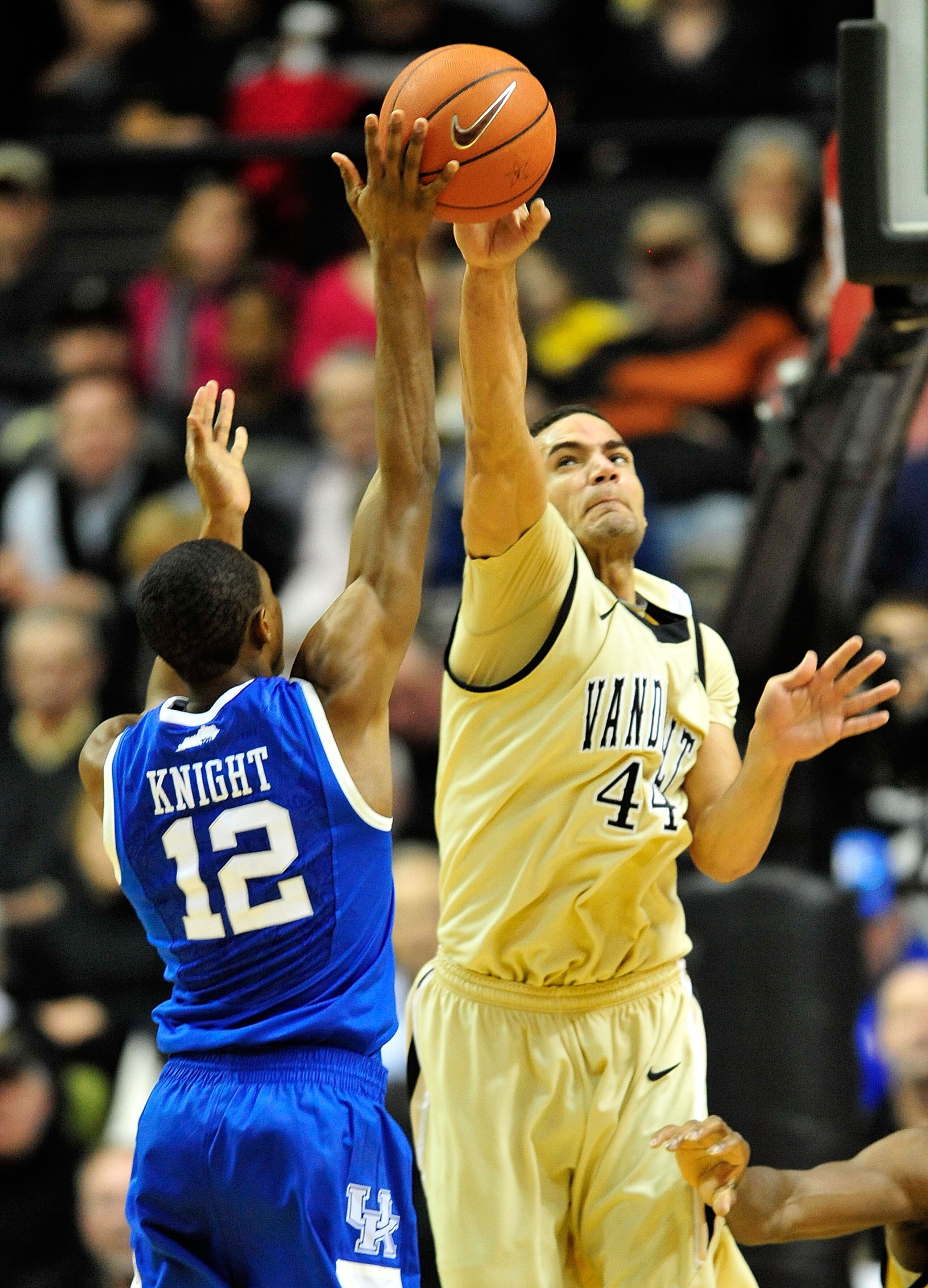NASHVILLE, TN - FEBRUARY 12:  Jeffery Taylor #44 of the Vanderbilt Commodores blocks a three-point shot by Terrence Jones #12 of the Kentucky Wildcats at Memorial Gym on February 12, 2011 in Nashville, Tennessee. Vanderbilt won 81-77.  (Photo by Grant Hal