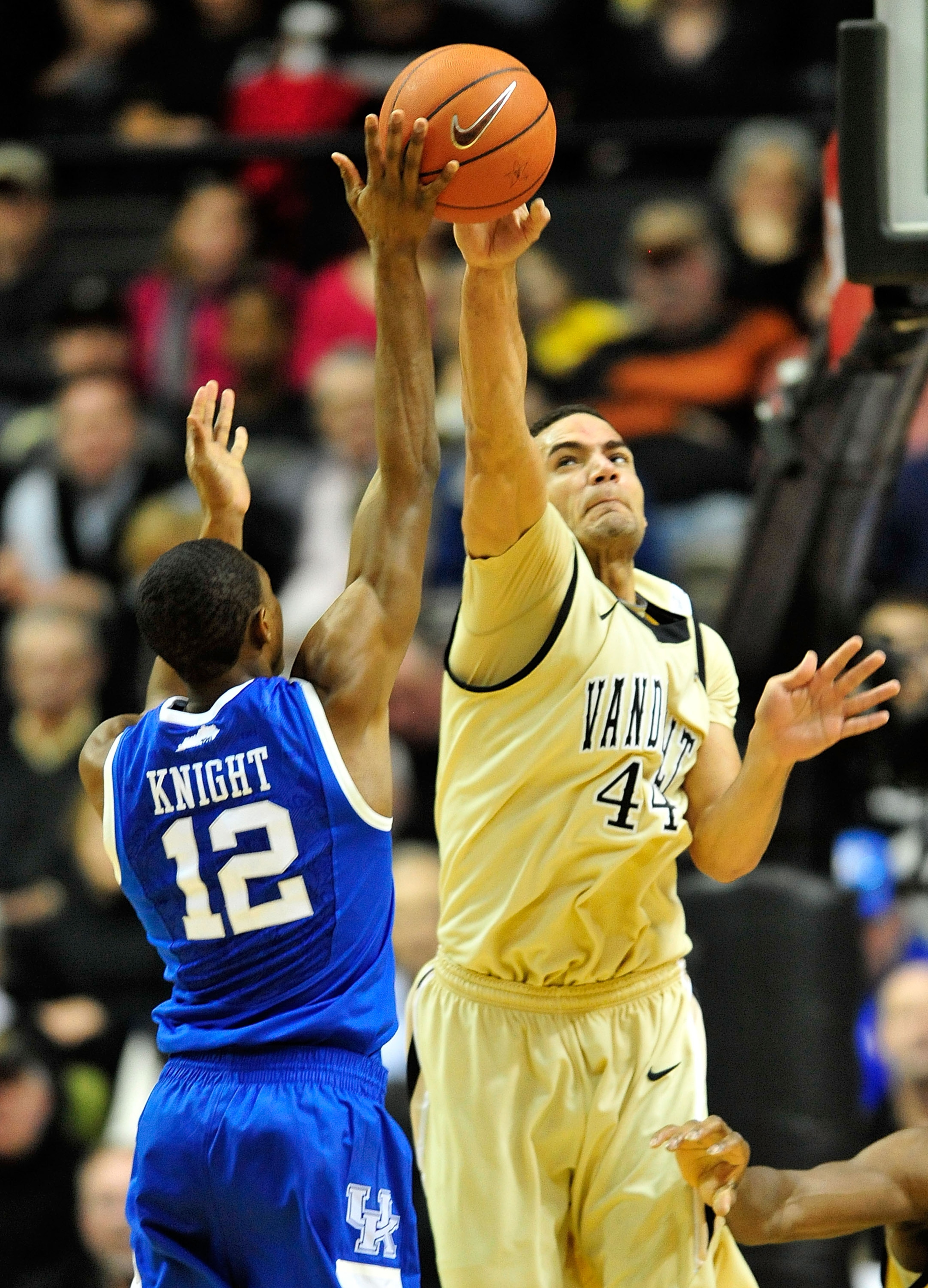 NASHVILLE, TN - FEBRUARY 12: Jeffery Taylor #44 of the Vanderbilt Commodores blocks a three-point shot by Terrence Jones #12 of the Kentucky Wildcats at Memorial Gym on February 12, 2011 in Nashville, Tennessee. Vanderbilt won 81-77. (Photo by Grant Hal NASHVILLE, TN - FEBRUARY 12: Jeffery Taylor #44 of the Vanderbilt Commodores blocks a three-point shot by Terrence Jones #12 of the Kentucky Wildcats at Memorial Gym on February 12, 2011 in Nashville, Tennessee. Vanderbilt won 81-77. (Photo by Grant Hal