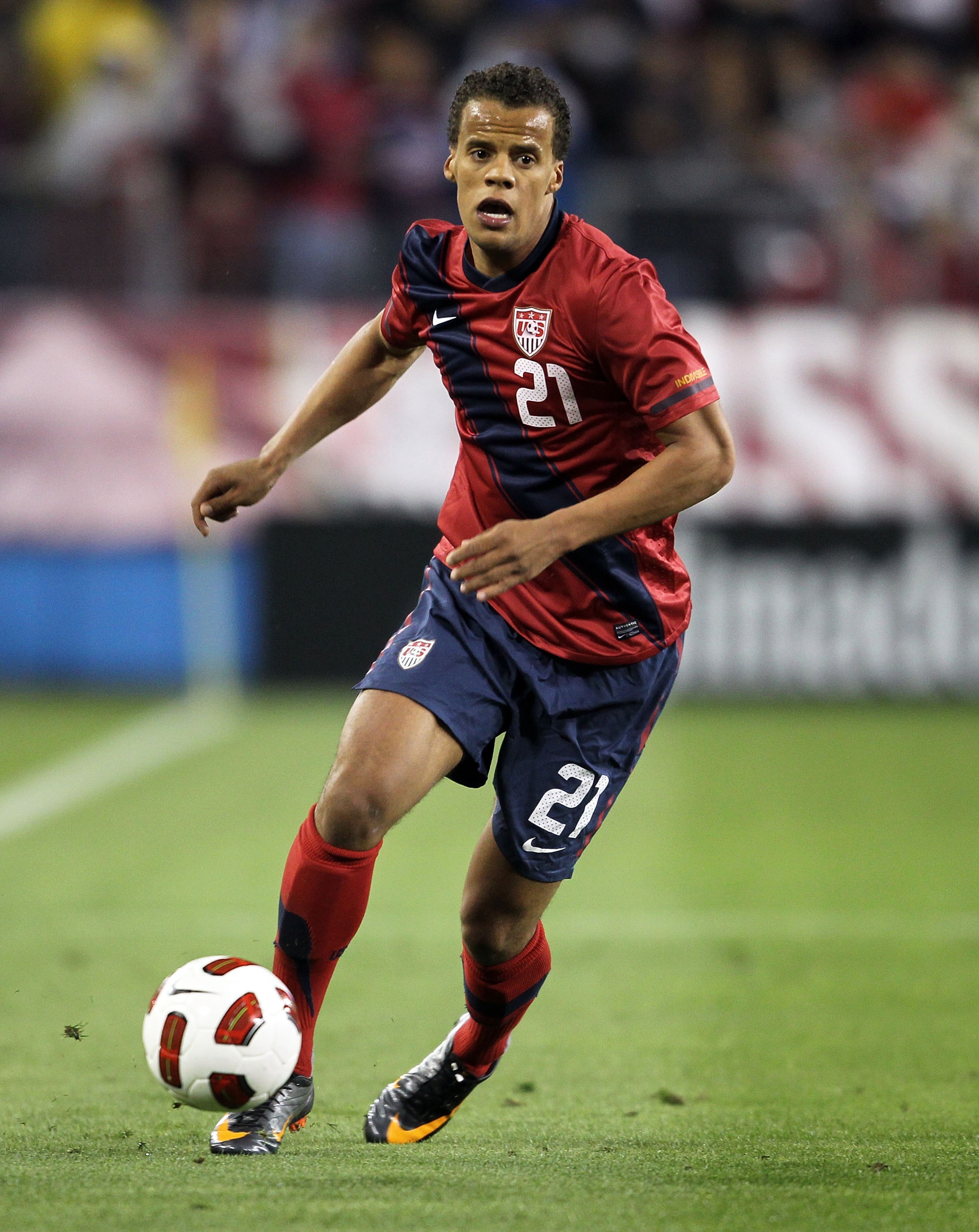 NASHVILLE, TN - MARCH 29: Timothy Chandler #21 of the United States controls the ball during an international friendly match against Paraguay at LP Field on March 29, 2011 in Nashville, Tennessee. (Photo by Andy Lyons/Getty Images) NASHVILLE, TN - MARCH 29: Timothy Chandler #21 of the United States controls the ball during an international friendly match against Paraguay at LP Field on March 29, 2011 in Nashville, Tennessee. (Photo by Andy Lyons/Getty Images)