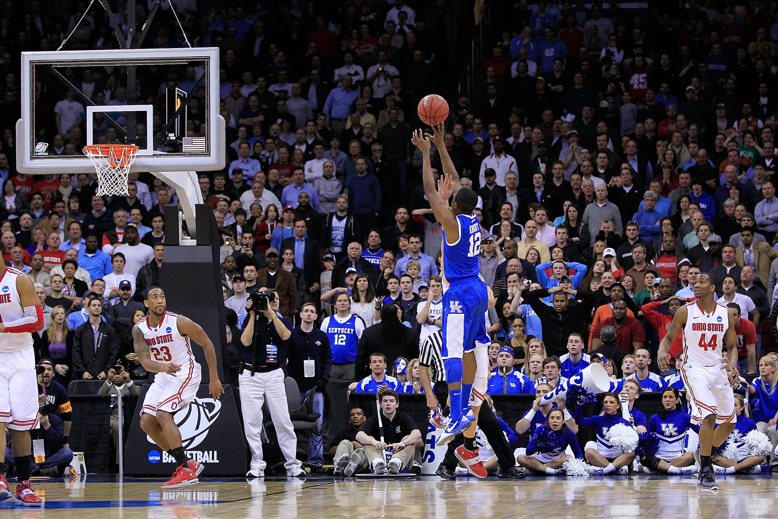 NEWARK, NJ - MARCH 25:  Brandon Knight #12 of the Kentucky Wildcats shoots the winning shot to defeat the Ohio State Buckeyes in the east regional semifinal of the 2011 NCAA Men's Basketball Tournament at the Prudential Center on March 25, 2011 in Newark,