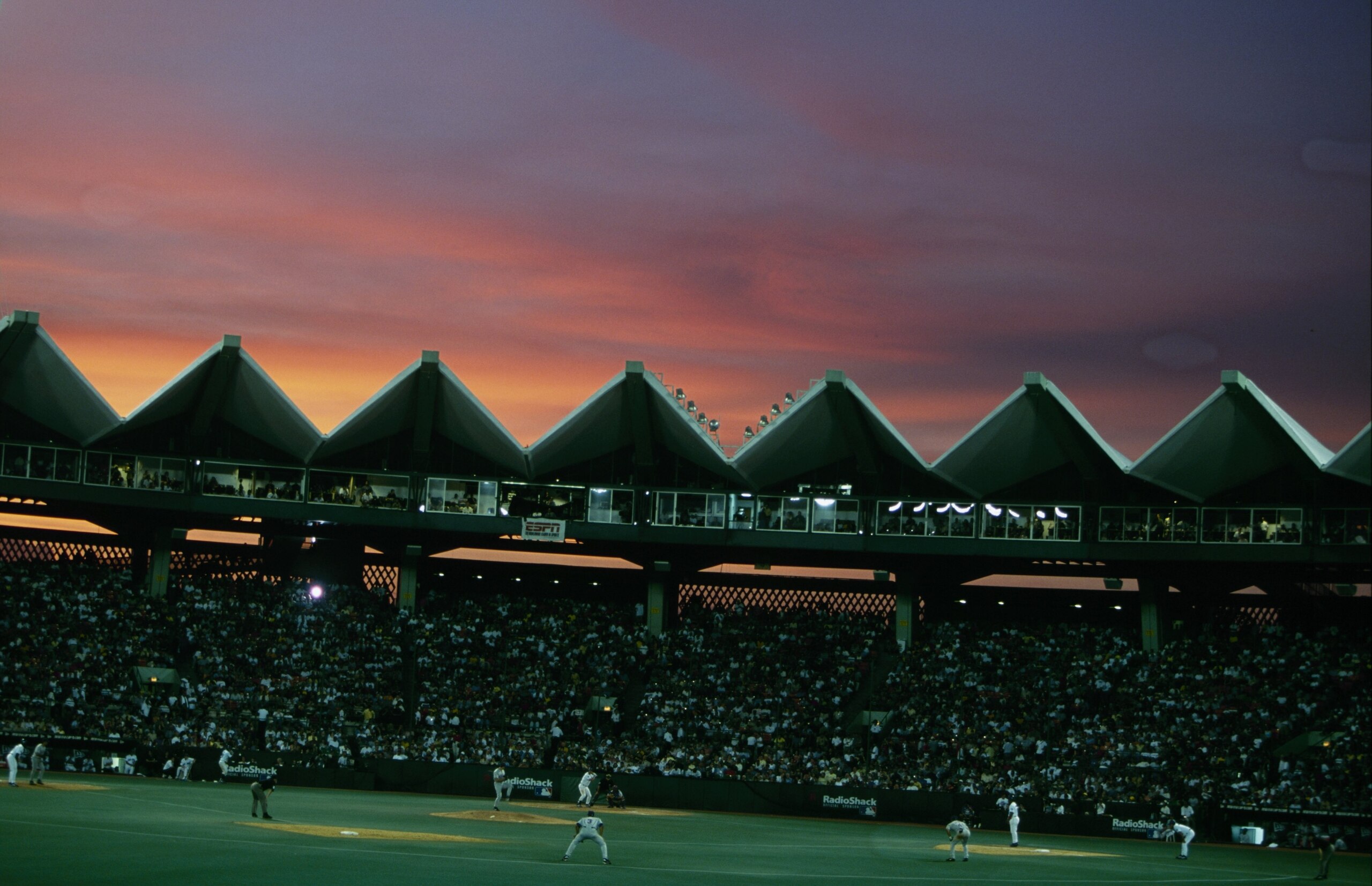 SAN JUAN, PR - APRIL 1:  General view of Hiram Bithorn Stadium during the Texas Rangers game against the Toronto Blue Jays on April 1, 2001 in San Juan, Puerto Rico. (Photo by Al Bello/Getty Images)