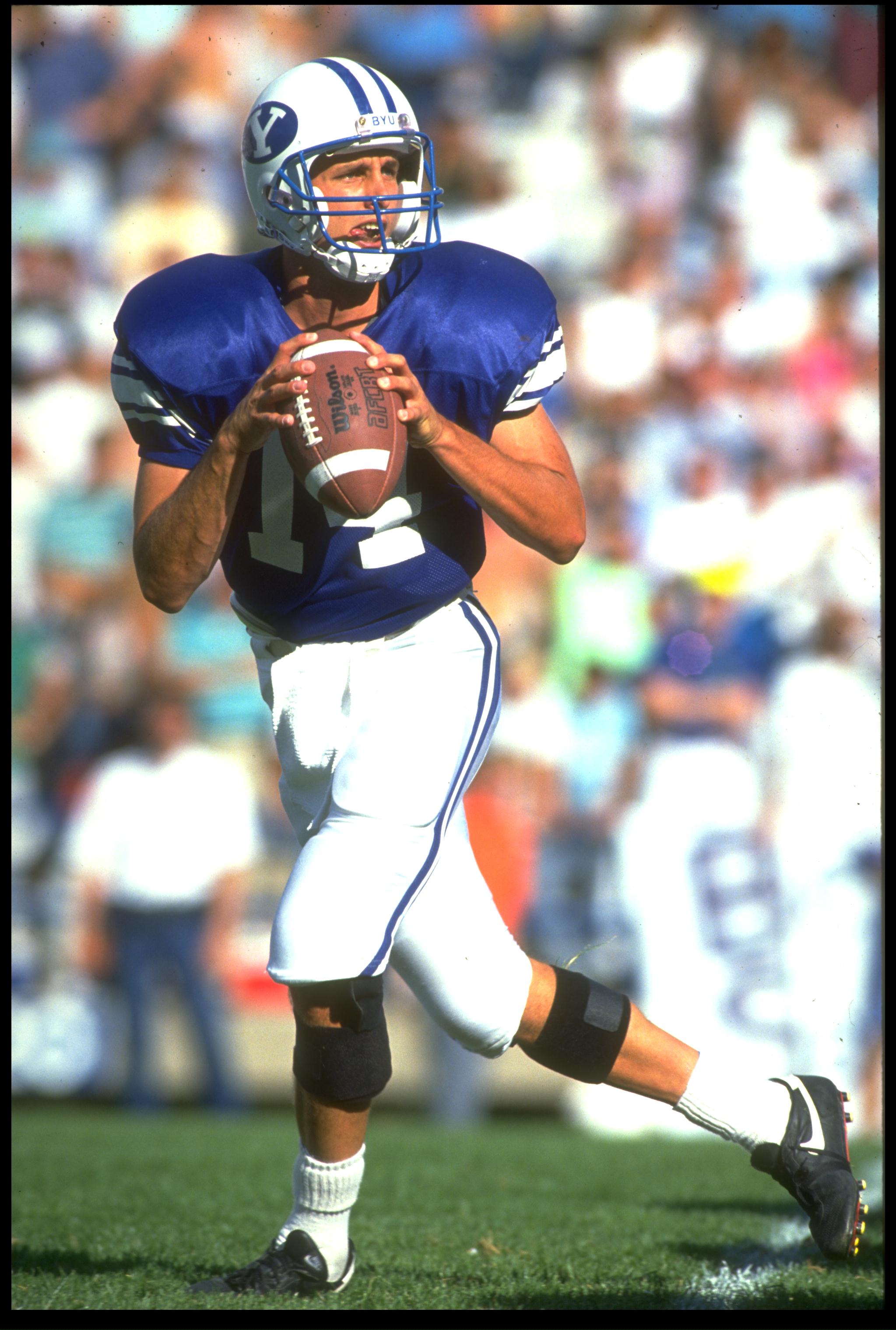 22 Sep 1990: BYU QUARTERBACK TY DETMER DROPS BACK TO PASS DURING THE COURGARS 62-34 WIN OVER THE SAN DIEGO STATE AZTECS