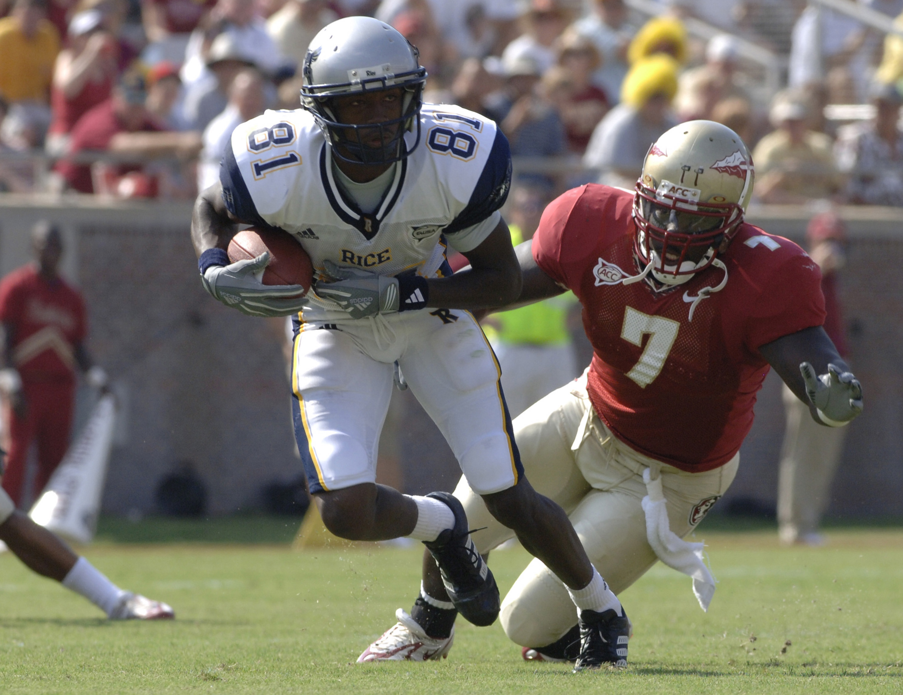 Rice  wide receiver Jarett Dillard rushes upfield with a catch against Florida State  Rice September 23, 2006 at Doak Campbell Stadium in Tallahassee, Florida. (Photo by A. Messerschmidt/Getty Images) *** Local Caption ***
