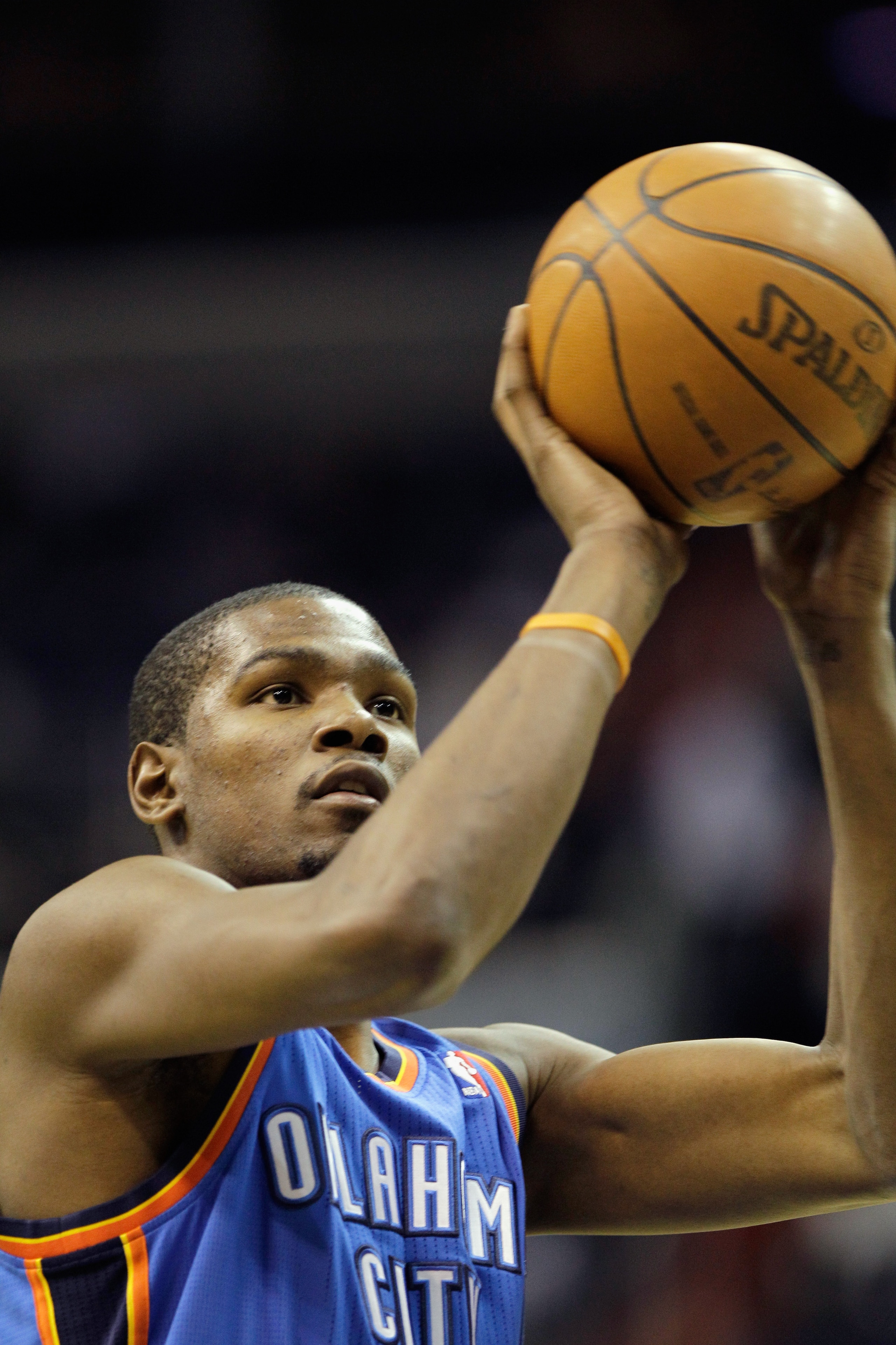 WASHINGTON, DC - MARCH 14:  Kevin Durant #35 of the Oklahoma City Thunder shoots a free throw against the Washington Wizards during the first half at the Verizon Center on March 14, 2011 in Washington, DC. NOTE TO USER: User expressly acknowledges and agr