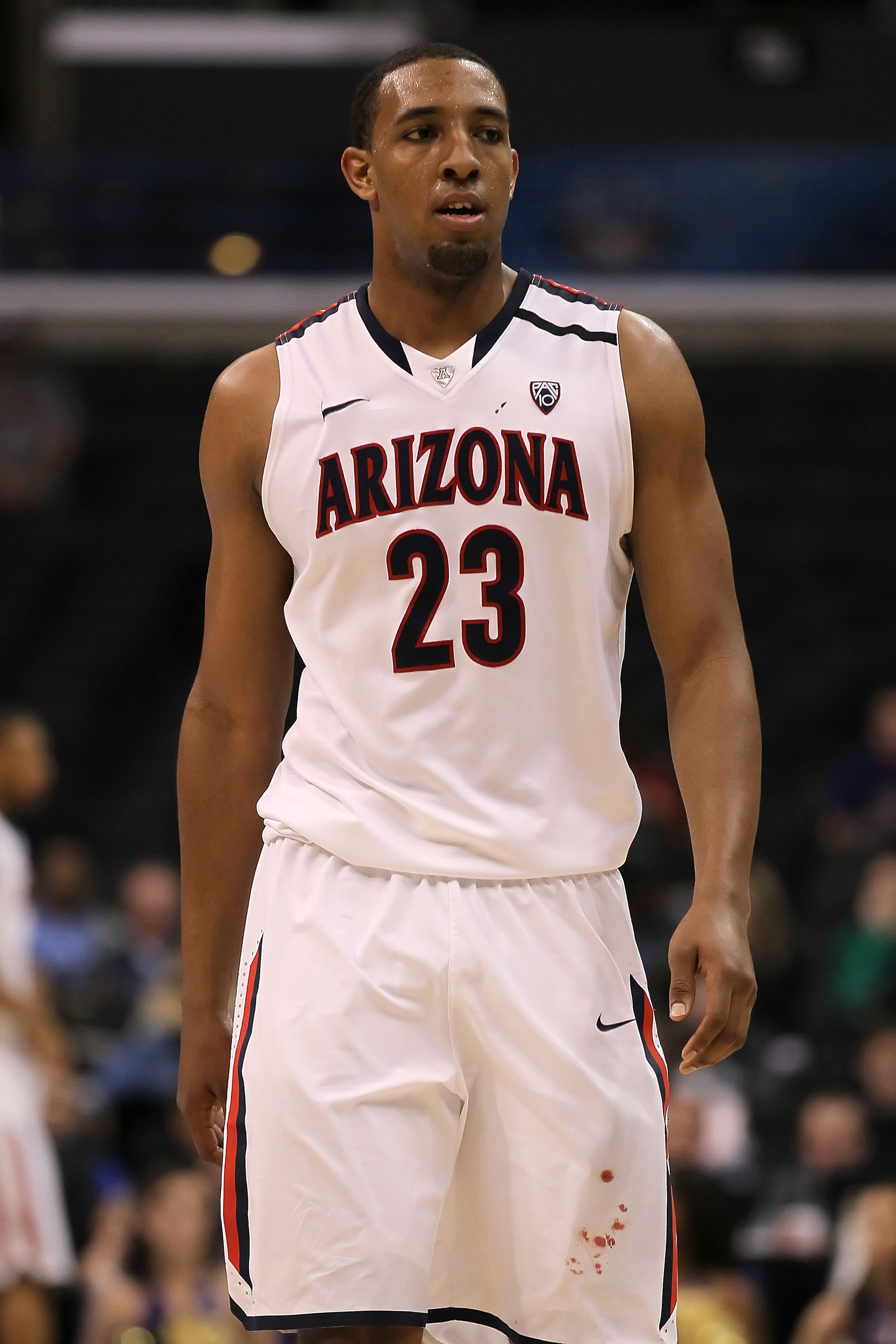 LOS ANGELES, CA - MARCH 12: Derrick Williams #23 of the Arizona Wildcats looks on while taking on the Washington Huskies in the championship game of the 2011 Pacific Life Pac-10 Men's Basketball Tournament at Staples Center on March 12, 2011 in Los Angel LOS ANGELES, CA - MARCH 12: Derrick Williams #23 of the Arizona Wildcats looks on while taking on the Washington Huskies in the championship game of the 2011 Pacific Life Pac-10 Men's Basketball Tournament at Staples Center on March 12, 2011 in Los Angel
