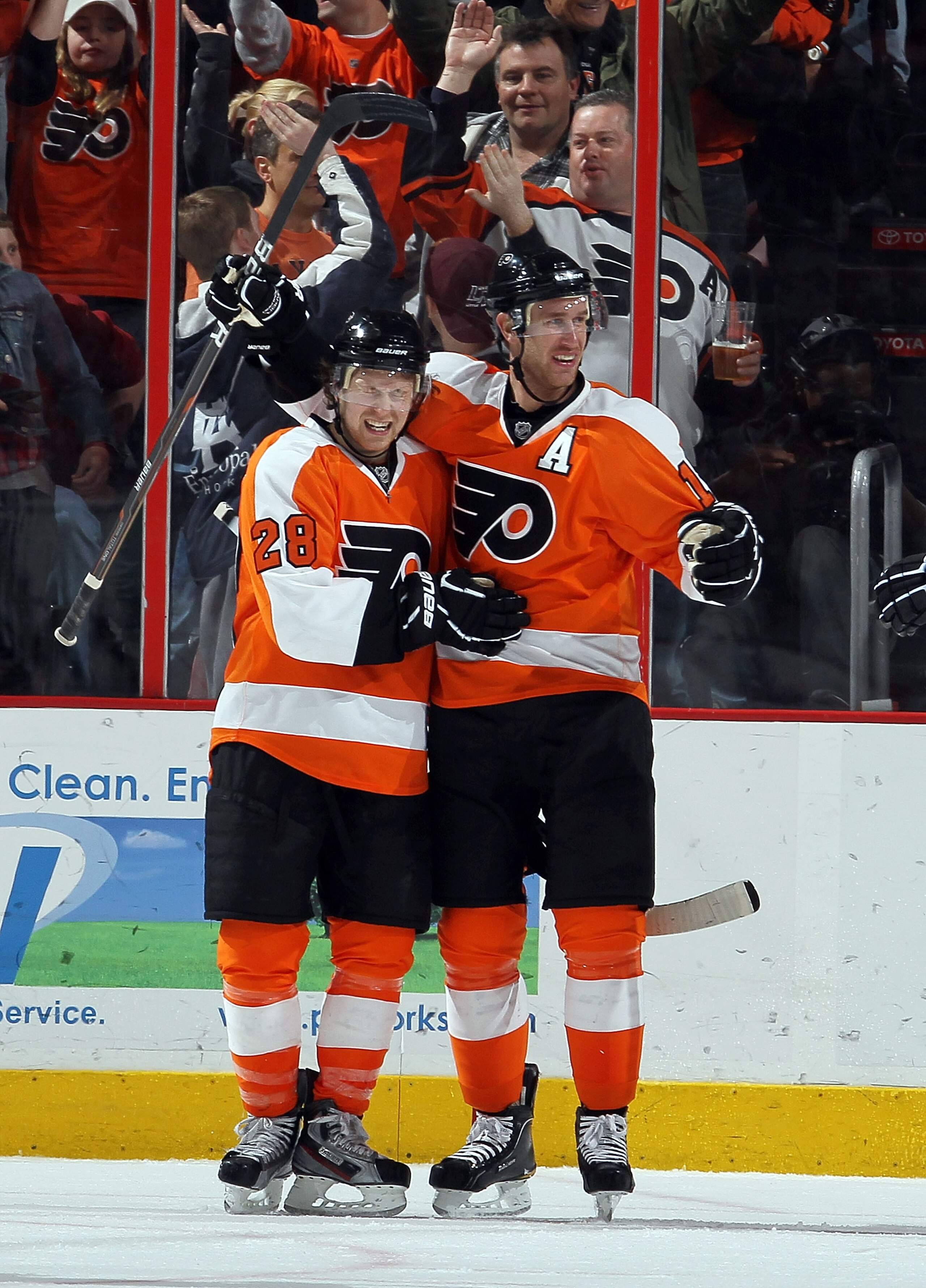 PHILADELPHIA, PA - FEBRUARY 05:  Jeff Carter #17 of the Philadelphia Flyers celebrates his goal against the Dallas Stars with teammate Claude Giroux #28 on February 5, 2011 at Wells Fargo Center in Philadelphia, Pennsylvania. The Flyers defeated the Stars