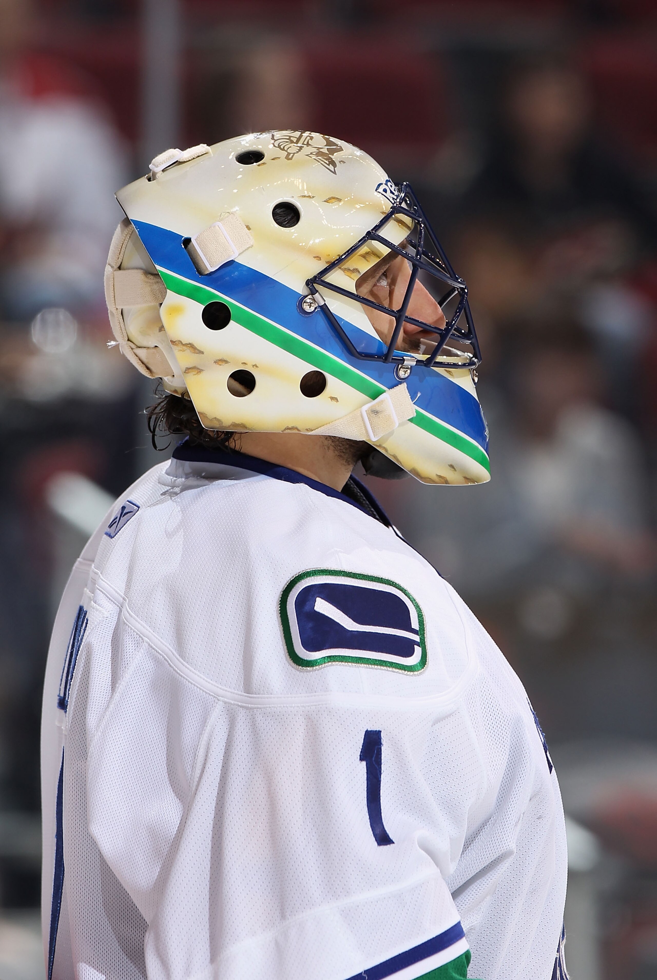 GLENDALE, AZ - MARCH 08:  Goaltender Roberto Luongo #1 of the Vancouver Canucks in action during the NHL game against the Phoenix Coyotes at Jobing.com Arena on March 8, 2011 in Glendale, Arizona. The Canucks defeated the Coyotes 4-3 in overtime.  (Photo 