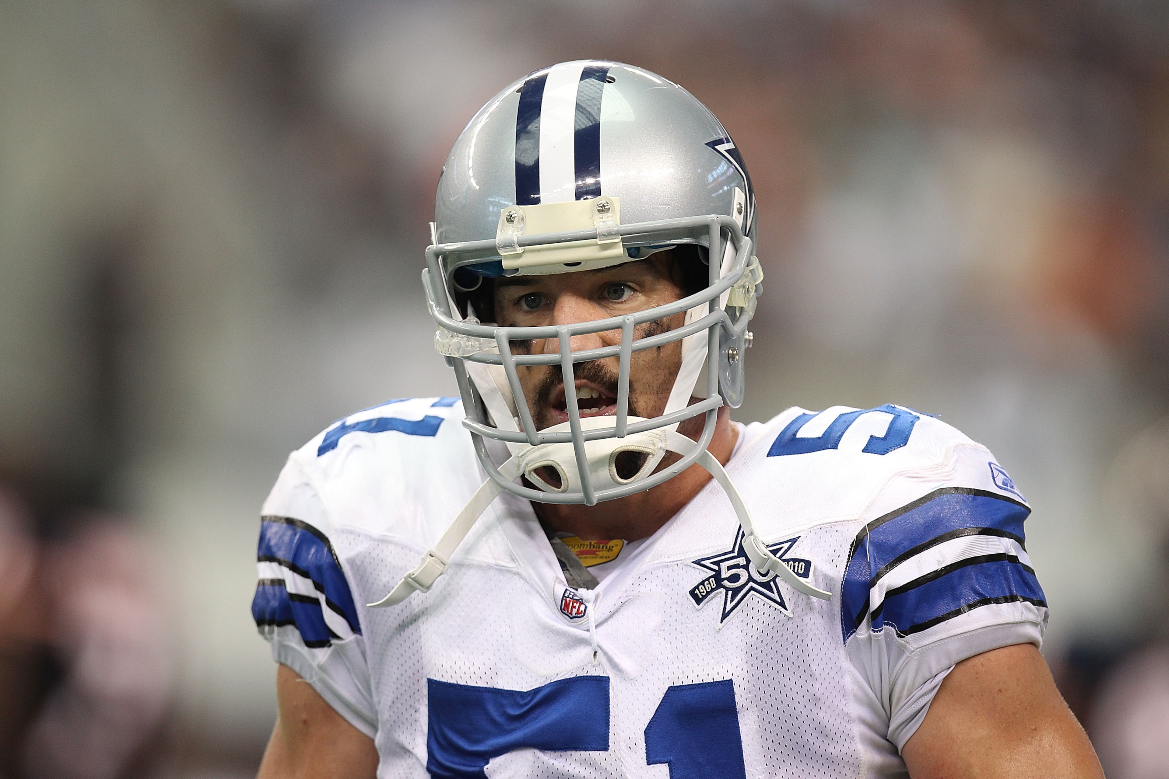 ARLINGTON, TX - SEPTEMBER 19:  Linebacker Keith Brooking #51 of the Dallas Cowboys at Cowboys Stadium on September 19, 2010 in Arlington, Texas.  (Photo by Ronald Martinez/Getty Images)