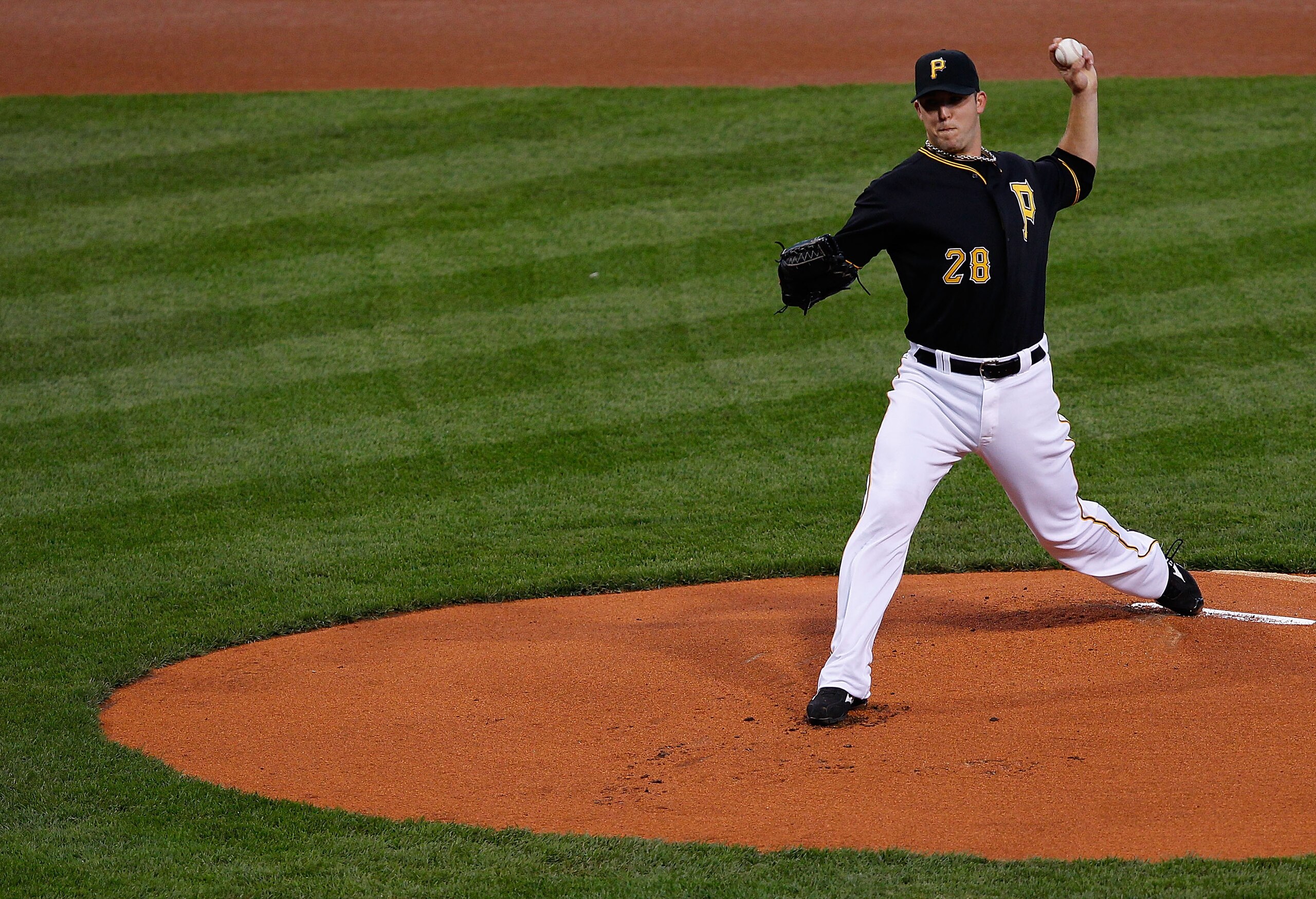PITTSBURGH - SEPTEMBER 21:  Paul Maholm #28 of the Pittsburgh Pirates pitches against the St. Louis Cardinals during the game on September 21, 2010 at PNC Park in Pittsburgh, Pennsylvania.  (Photo by Jared Wickerham/Getty Images)
