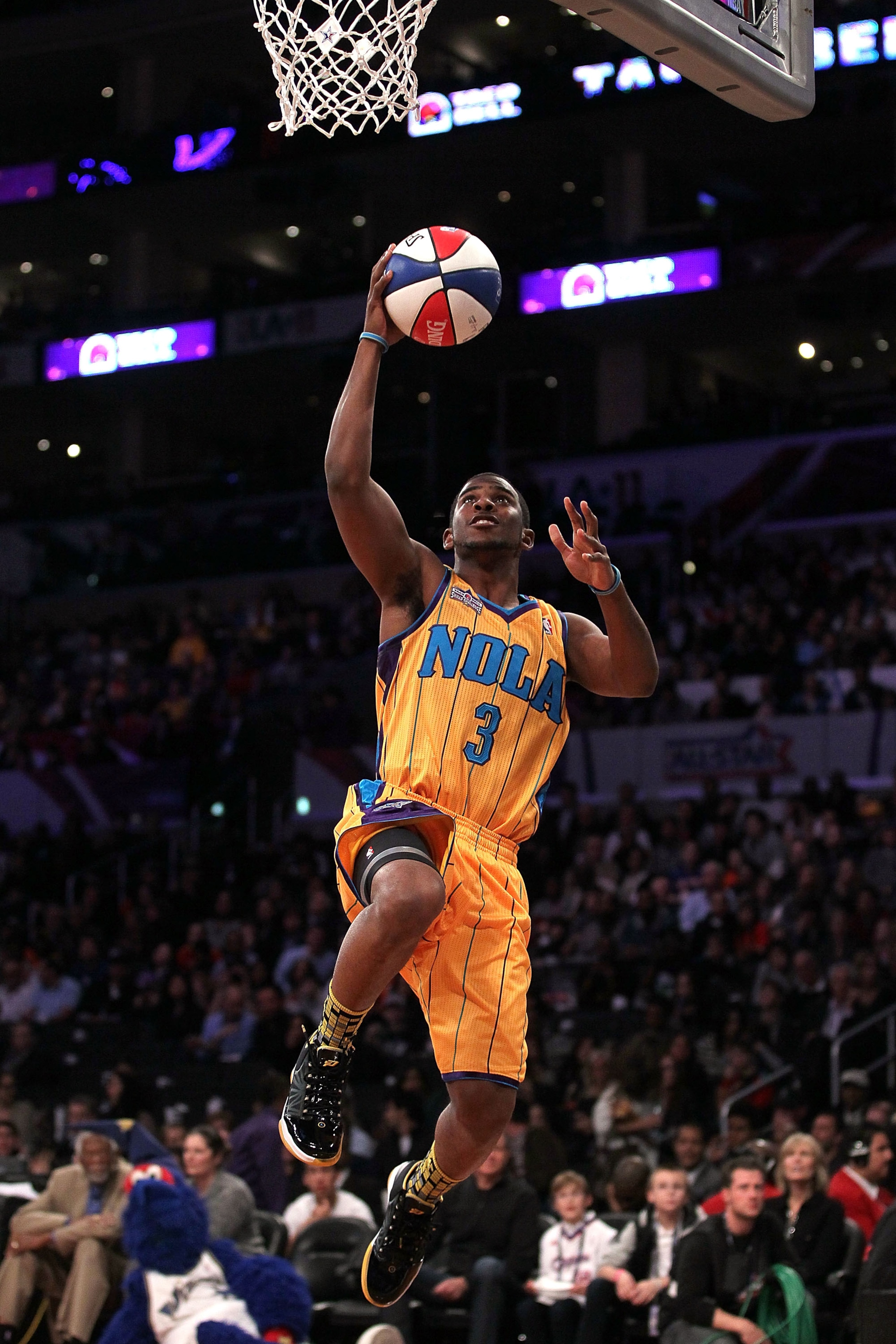 LOS ANGELES, CA - FEBRUARY 19: Chris Paul #3 of the New Orleans Hornets competes in the Taco Bell Skills Challenge apart of NBA All-Star Saturday Night at Staples Center on February 19, 2011 in Los Angeles, California. (Photo by Jeff Gross/Getty Images) LOS ANGELES, CA - FEBRUARY 19: Chris Paul #3 of the New Orleans Hornets competes in the Taco Bell Skills Challenge apart of NBA All-Star Saturday Night at Staples Center on February 19, 2011 in Los Angeles, California. (Photo by Jeff Gross/Getty Images)