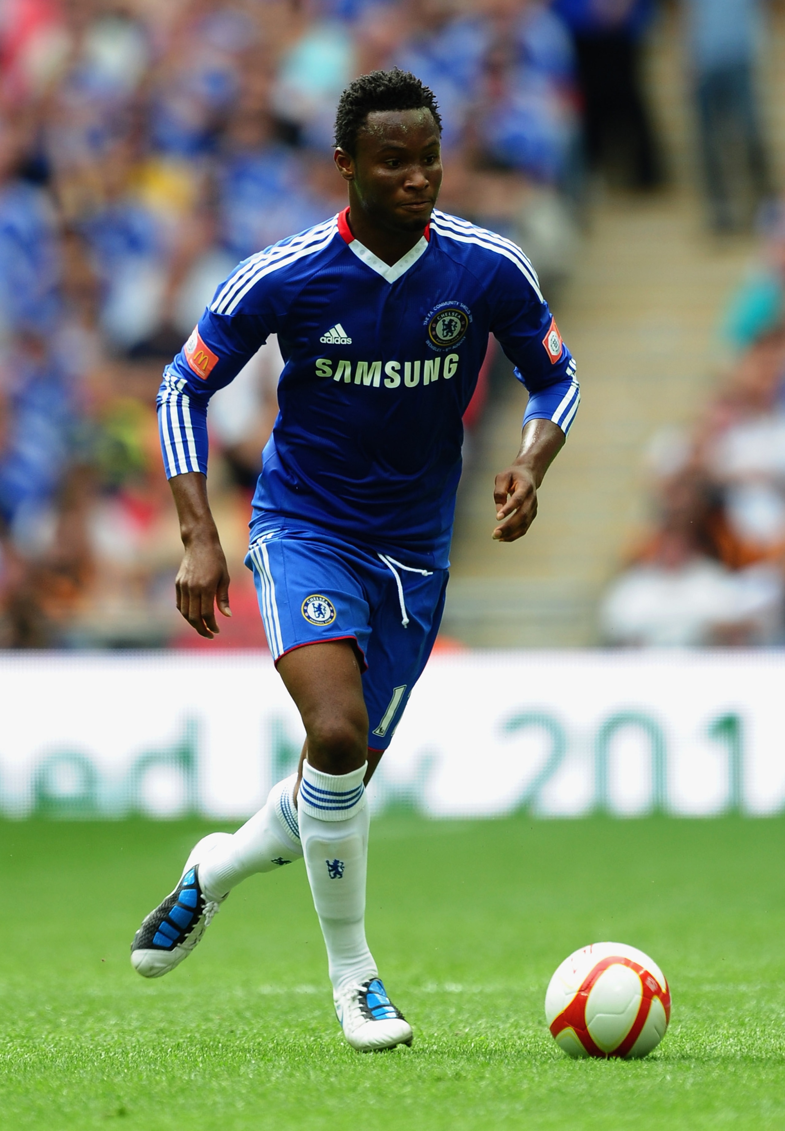 LONDON, ENGLAND - AUGUST 08:  Jon Obi Mikel of Chelsea in action during the FA Community Shield match between Chelsea and Manchester United at Wembley Stadium on August 8, 2010 in London, England.  (Photo by Laurence Griffiths/Getty Images)