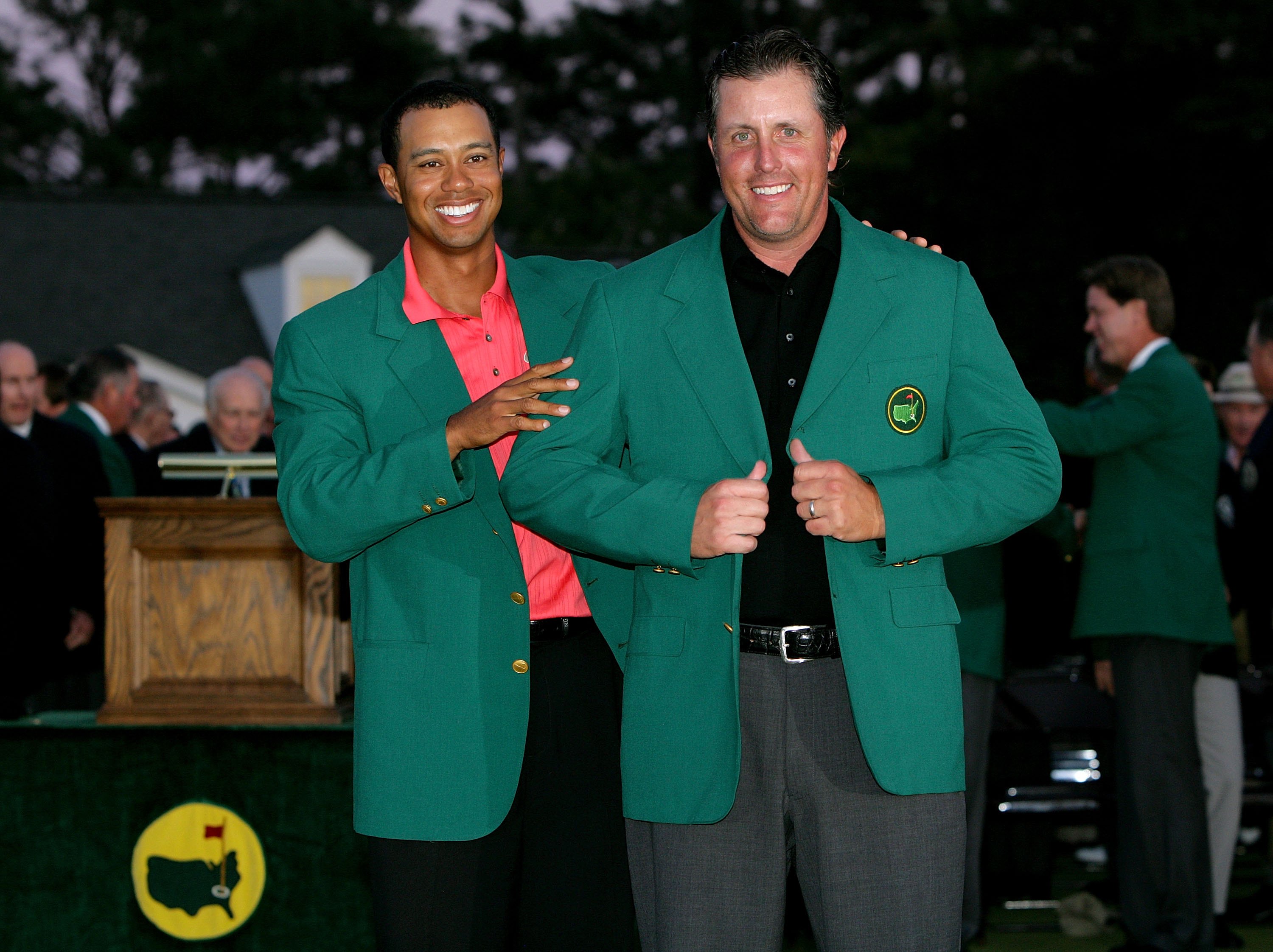 Breaking Down Augusta National's Decision To Exclusively Wear 3 Buttons On  The Green Jacket | Barstool Sports