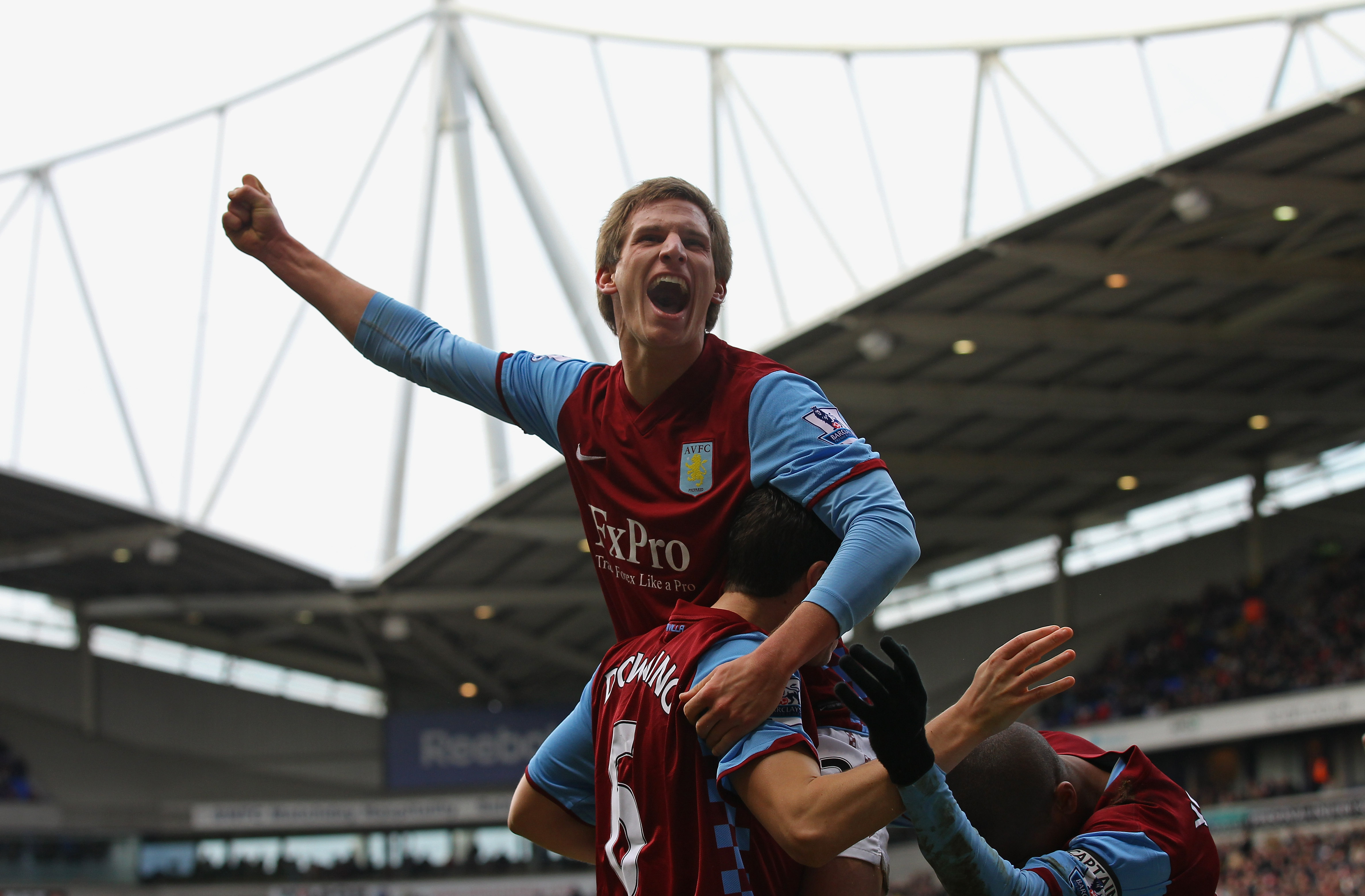 BOLTON, ENGLAND - MARCH 05:  Marc Albrighton of Aston Villa celebrates after scoring his goal during the Barclays Premier League match between Bolton Wanderers and Aston Villa at the Reebok Stadium on March 5, 2011 in Bolton, England.  (Photo by Alex Live