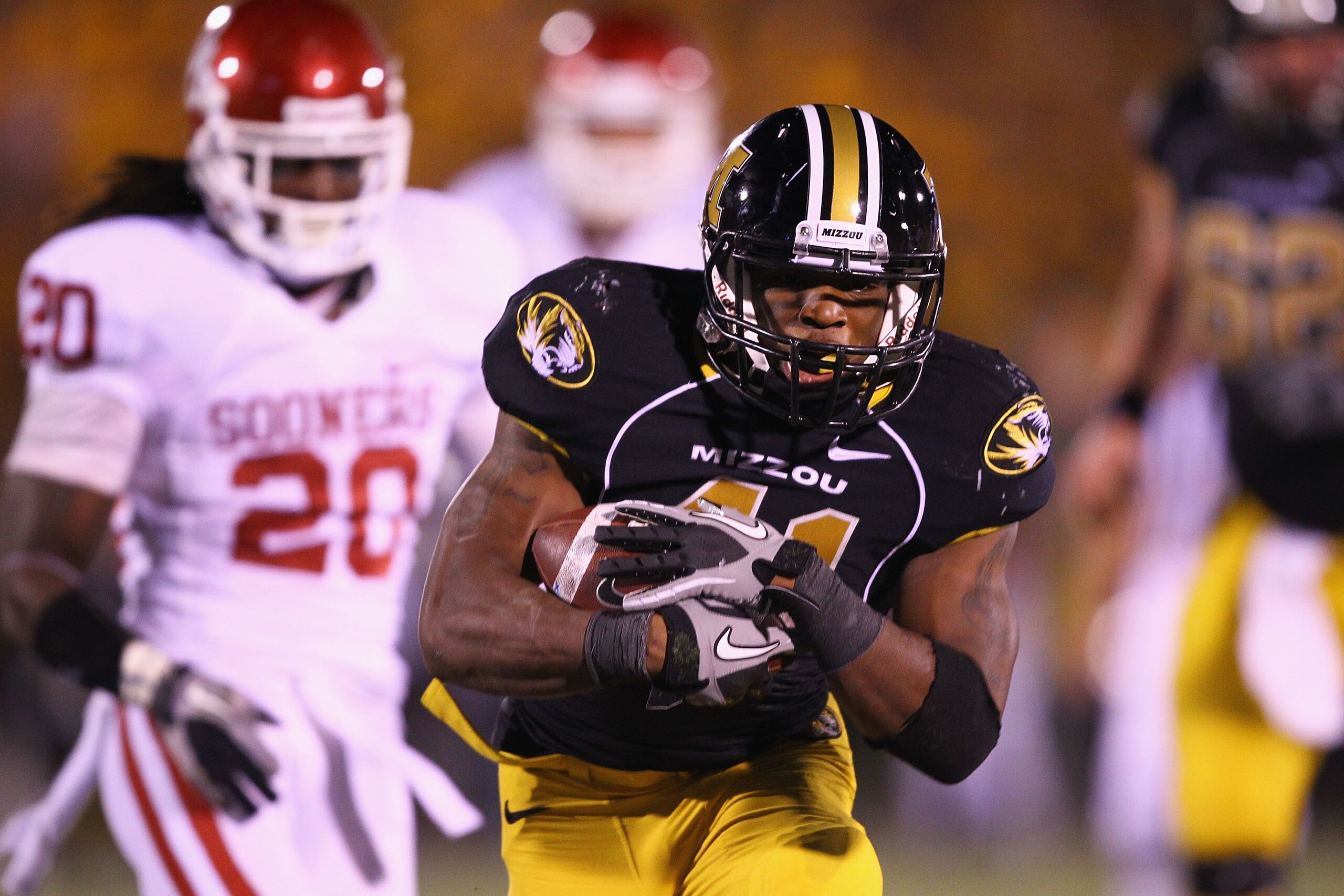 COLUMBIA, MO - OCTOBER 23: Henry Josey #41 of the Missouri Tigers in action against the Oklahoma Sooners at Faurot Field/Memorial Stadium on October 23, 2010 in Columbia, Missouri.  The Tigers beat the Sooners 36-27.  (Photo by Dilip Vishwanat/Getty Image