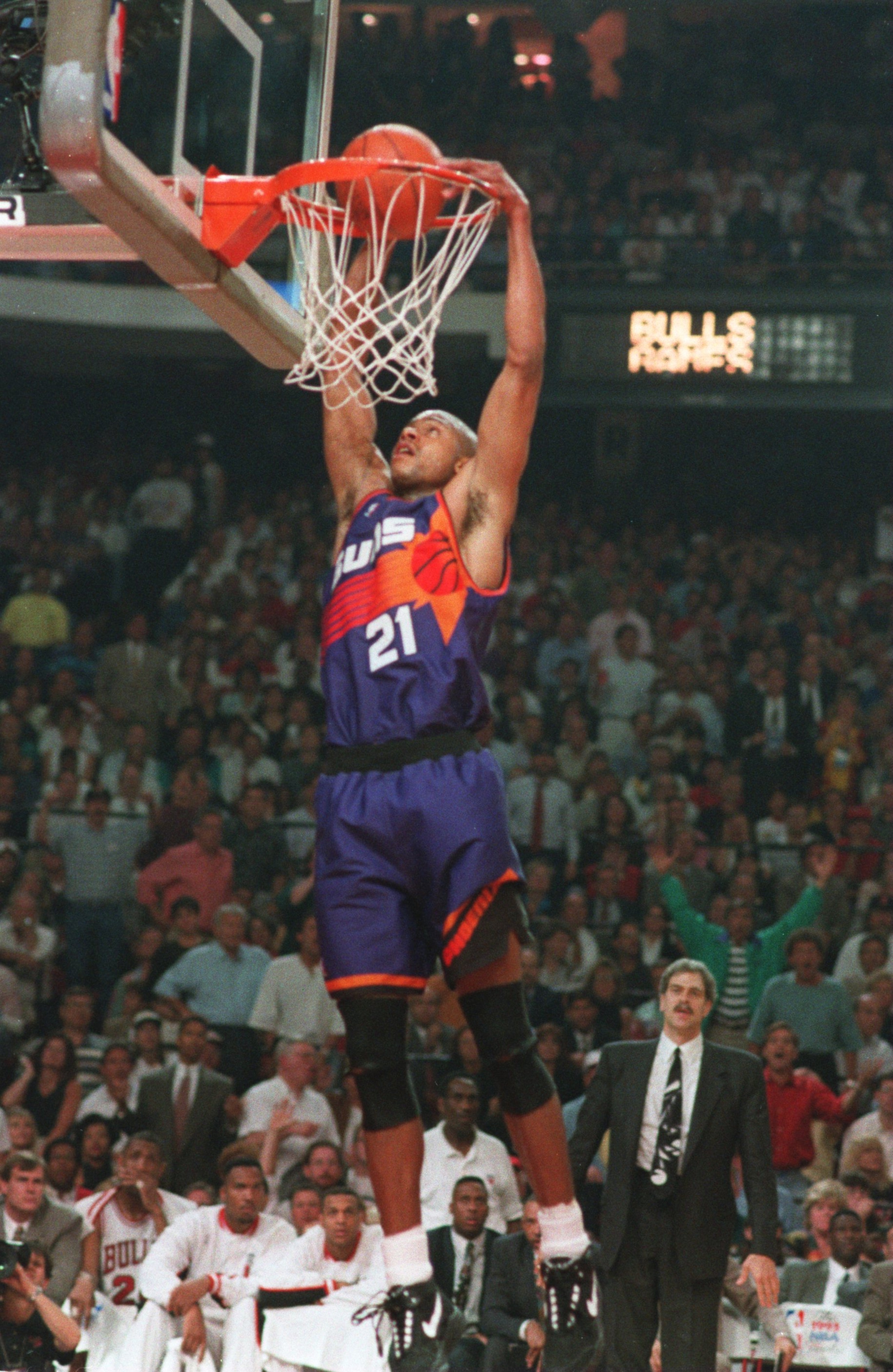 18 JUN 1993:  RICHARD DUMAS, FORWARD FOR THE PHOENIX SUNS, DUNKS THE BALL DURING GAME 5 OF THE NBA FINALS AGAINST THE CHICAGO BULLS AT CHICAGO STADIUM IN CHICAGO, ILLINOIS. Mandatory Credit: Jonathan Daniel/ALLSPORT