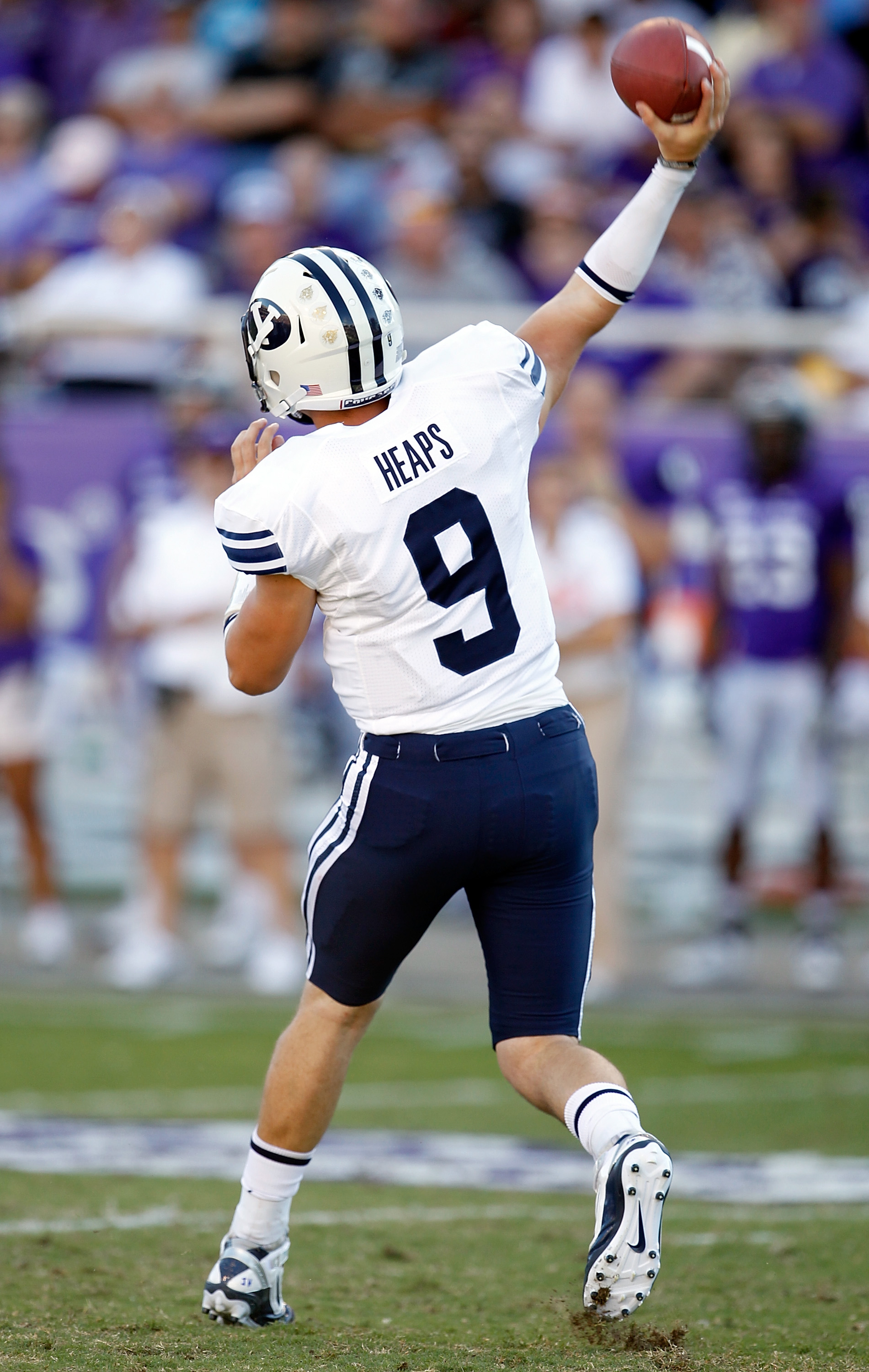 FORT WORTH, TX - OCTOBER 16:  Quarterback Jake Heaps #9 of the BYU Cougars throws a pass against the TCU Horned Frogs at Amon G. Carter Stadium on October 16, 2010 in Fort Worth, Texas. TCU beat BYU 31-3. (Photo by Tom Pennington/Getty Images)