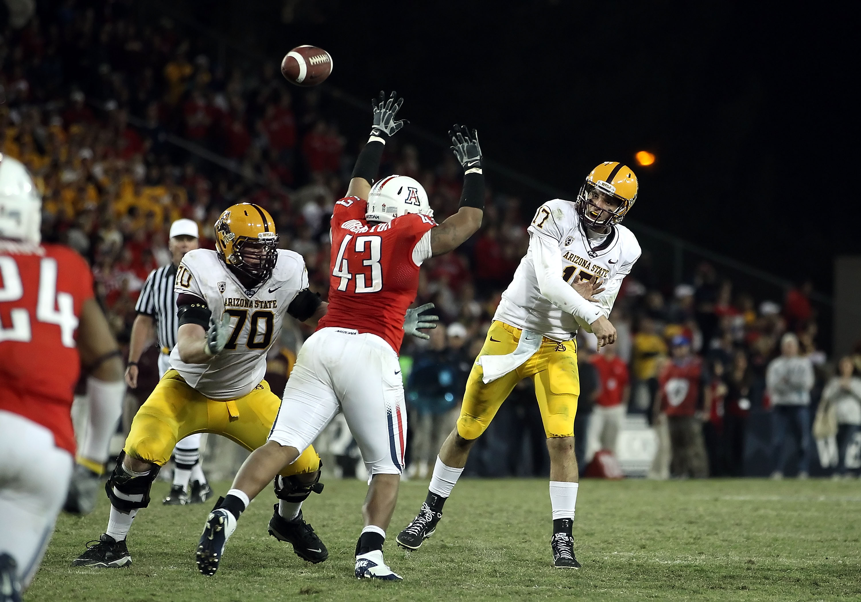 TUCSON, AZ - DECEMBER 02:  Quarterback Brock Osweiler #17 of the Arizona State Sun Devils throws a pass during the college football game at Arizona Stadium on December 2, 2010 in Tucson, Arizona. The Sun Devils defeated the Wildcats 30-29 in double overti