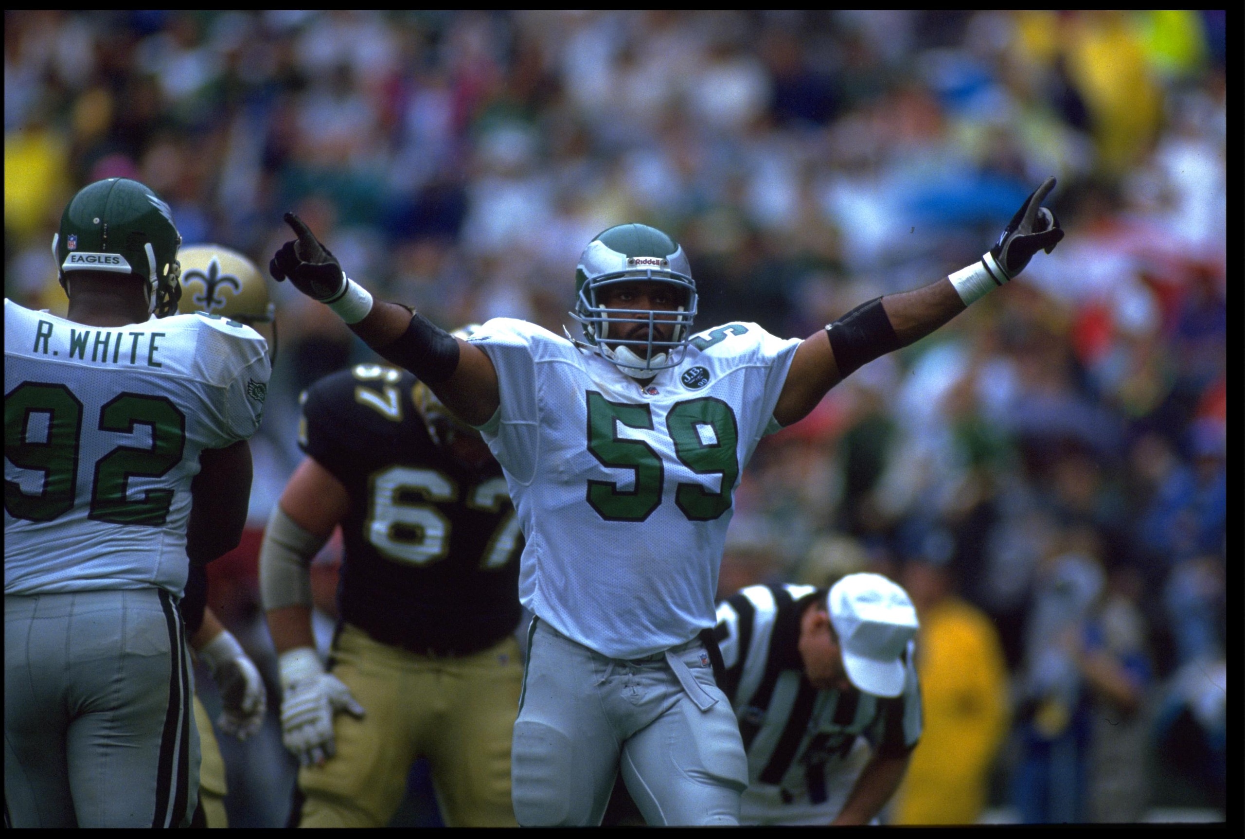 6 SEP 1992:  PHILADELPHIA EAGLES LINEBACKER SETH JOYNER #59 CELEBRATES DURING THE EAGLES 15-13 WIN OVER THE NEW ORLEANS SAINTS AT VETERANS STADIUM IN PHILADELPHIA, PENNSYLVANIA.  MANDATORY CREDIT:  JEFF HIXON/ALLSPORT
