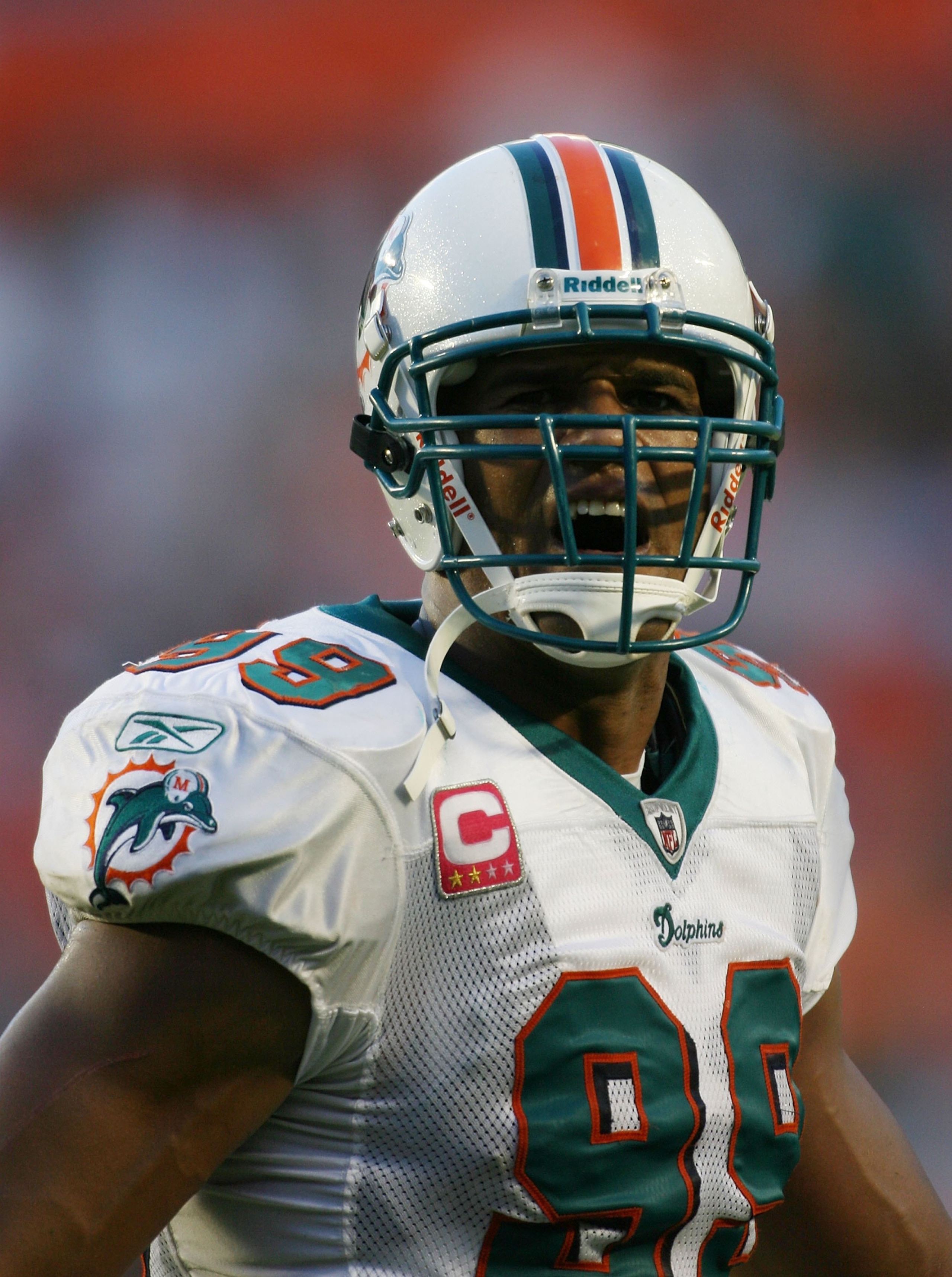 MIAMI - OCTOBER 04:  Jason Taylor #99 defensive end of the Miami Dolphins celebrates a sack against the Buffalo Bills at Land Shark Stadium on October 4, 2009 in Miami, Florida. Miami defeated Buffalo 31-30.  (Photo by Marc Serota/Getty Images)