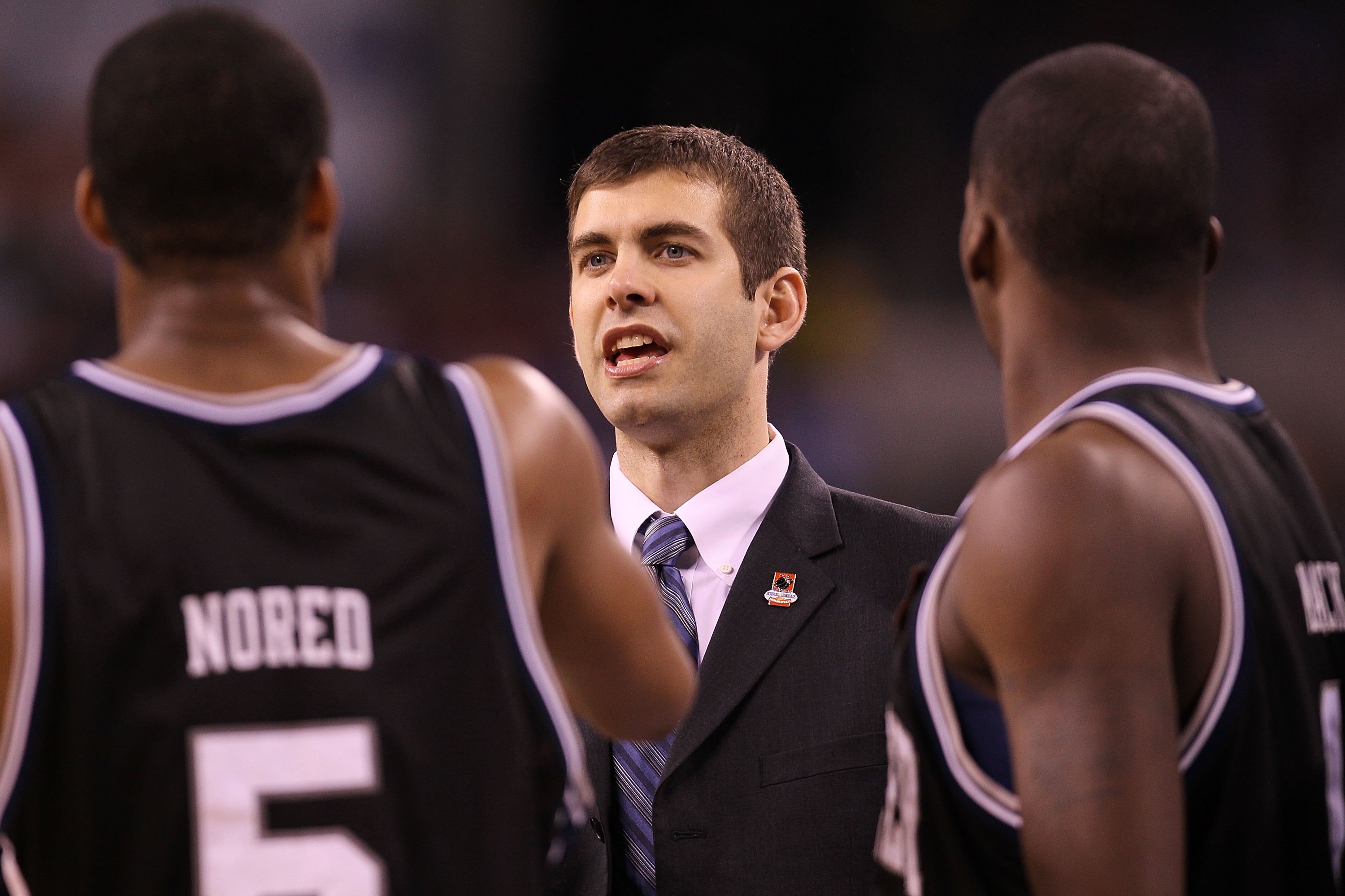 INDIANAPOLIS - APRIL 03: Head coach Brad Stevens of the Butler Bulldogs talks with his team while taking on the Michigan State Spartans during the National Semifinal game of the 2010 NCAA Division I Men's Basketball Championship on April 3, 2010 in India