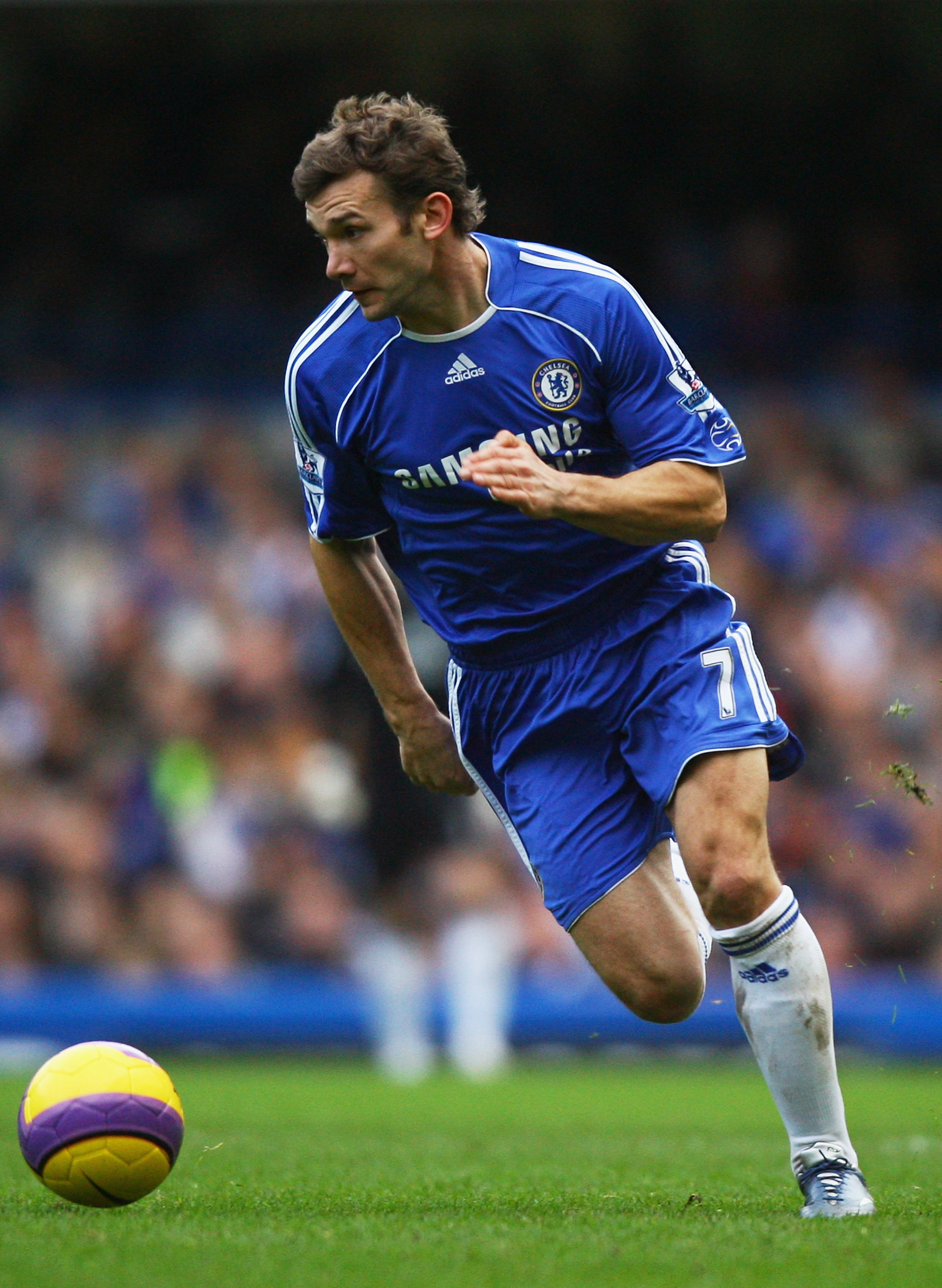 LONDON - DECEMBER 26:  Andriy Shevchenko of Chelsea runs with the ball during the Barclays Premier League match between Chelsea and Aston Villa at Stamford Bridge on December 26, 2007 in London, England.  (Photo by Ryan Pierse/Getty Images)