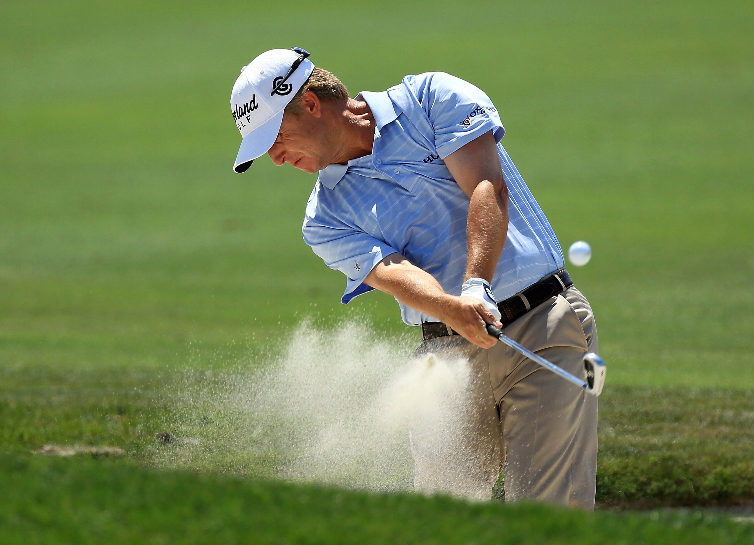 ORLANDO, FL - MARCH 27:  David Toms of the USA plays his second shot on the 1st hole during the final round of the 2011 Arnold Palmer Invitational presented by Mastercard at the Bay Hill Lodge and Country Club on March 27, 2011 in Orlando, Florida.  (Phot