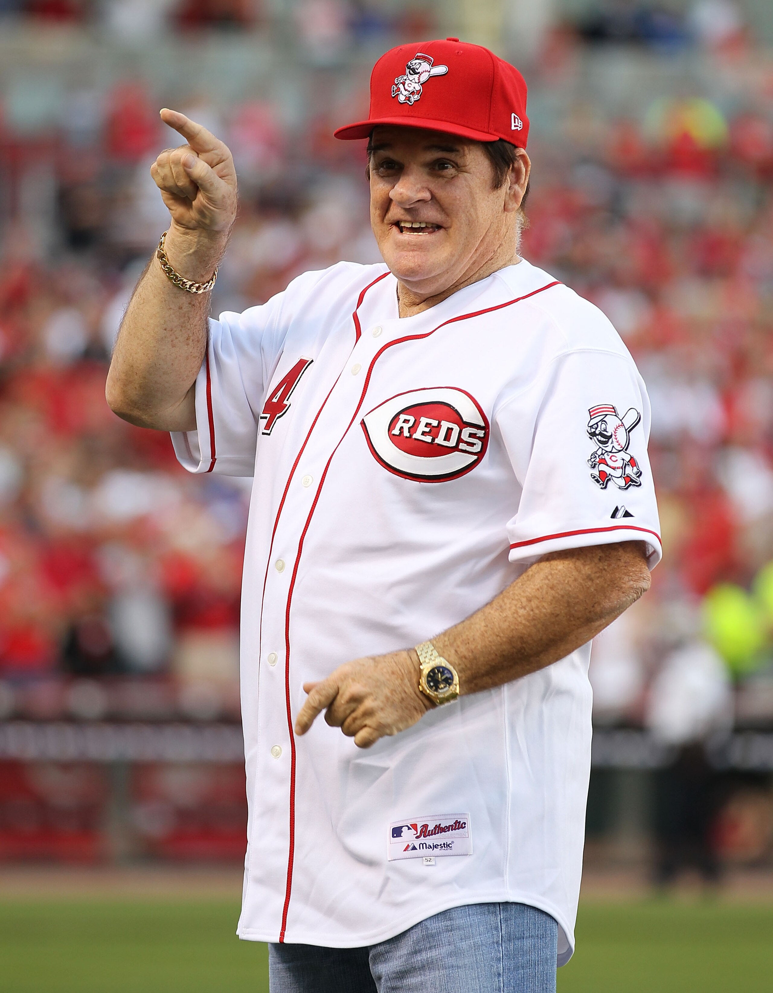 CINCINNATI - SEPTEMBER 11: Pete Rose takes part in the ceremony celebrating the 25th anniversary of his breaking the career hit record of 4,192 on September 11, 2010 at Great American Ball Park in Cincinnati, Ohio. He was honored before the start of the CINCINNATI - SEPTEMBER 11: Pete Rose takes part in the ceremony celebrating the 25th anniversary of his breaking the career hit record of 4,192 on September 11, 2010 at Great American Ball Park in Cincinnati, Ohio. He was honored before the start of the