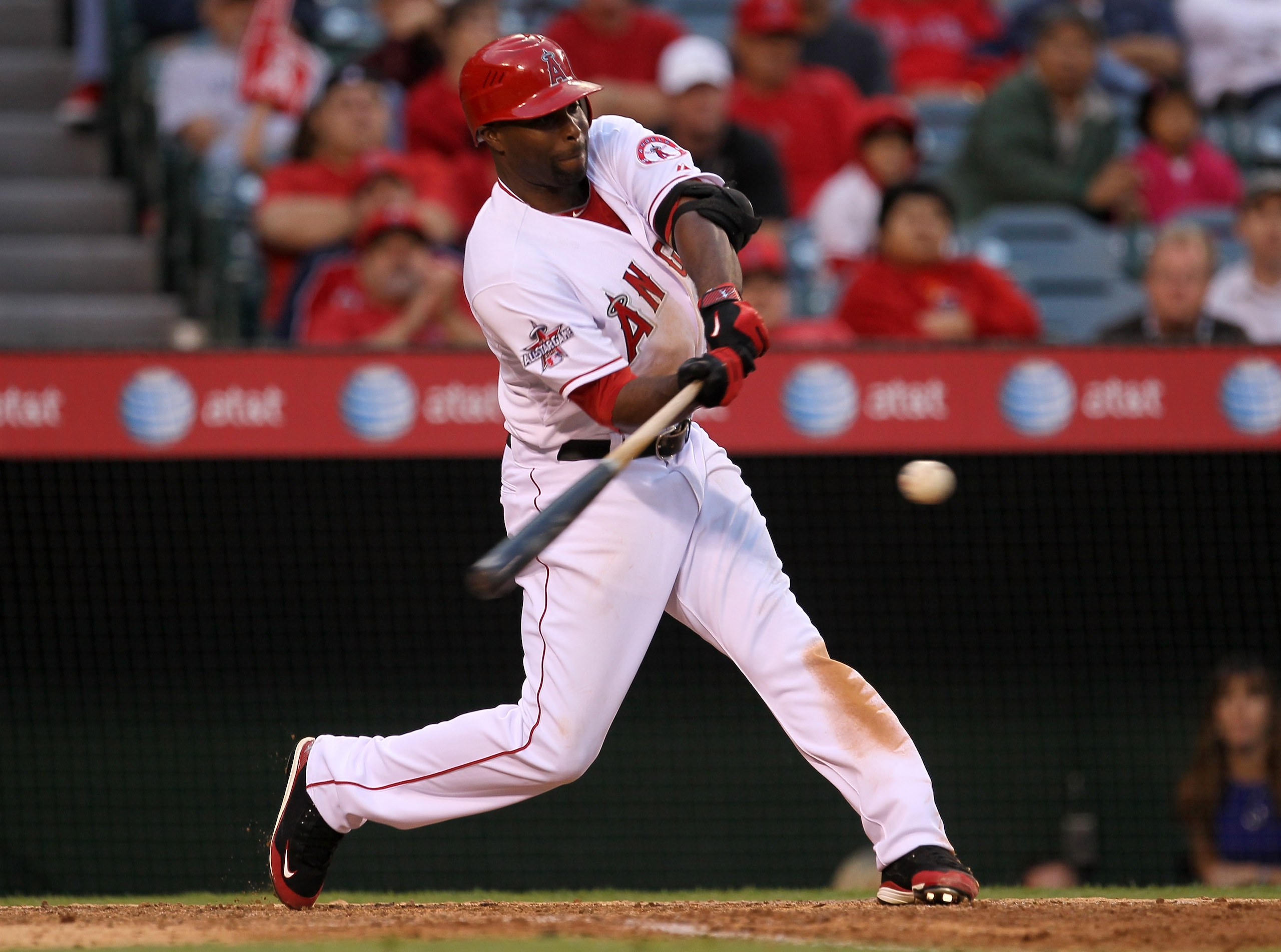 ANAHEIM, CA - SEPTEMBER 08:  Torii Hunter #48 of the Los Angeles Angels of Anaheim bats against the Cleveland Indians on September 8, 2010 at Angel Stadium in Anaheim, California.   The Angels won 4-3 in 16 innings.  (Photo by Stephen Dunn/Getty Images)