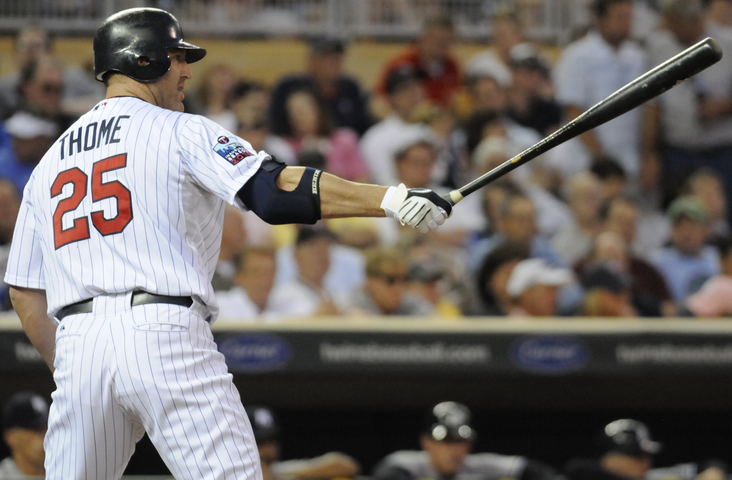 MINNEAPOLIS, MN - MAY 27: Jim Thome #25 of the Minnesota Twins bats in the fifth inning against the New York Yankees during the game on May 27, 2010 at Target Field in Minneapolis, Minnesota. The Twins defeated the Yankees 8-2. (Photo by Hannah Foslien/Ge