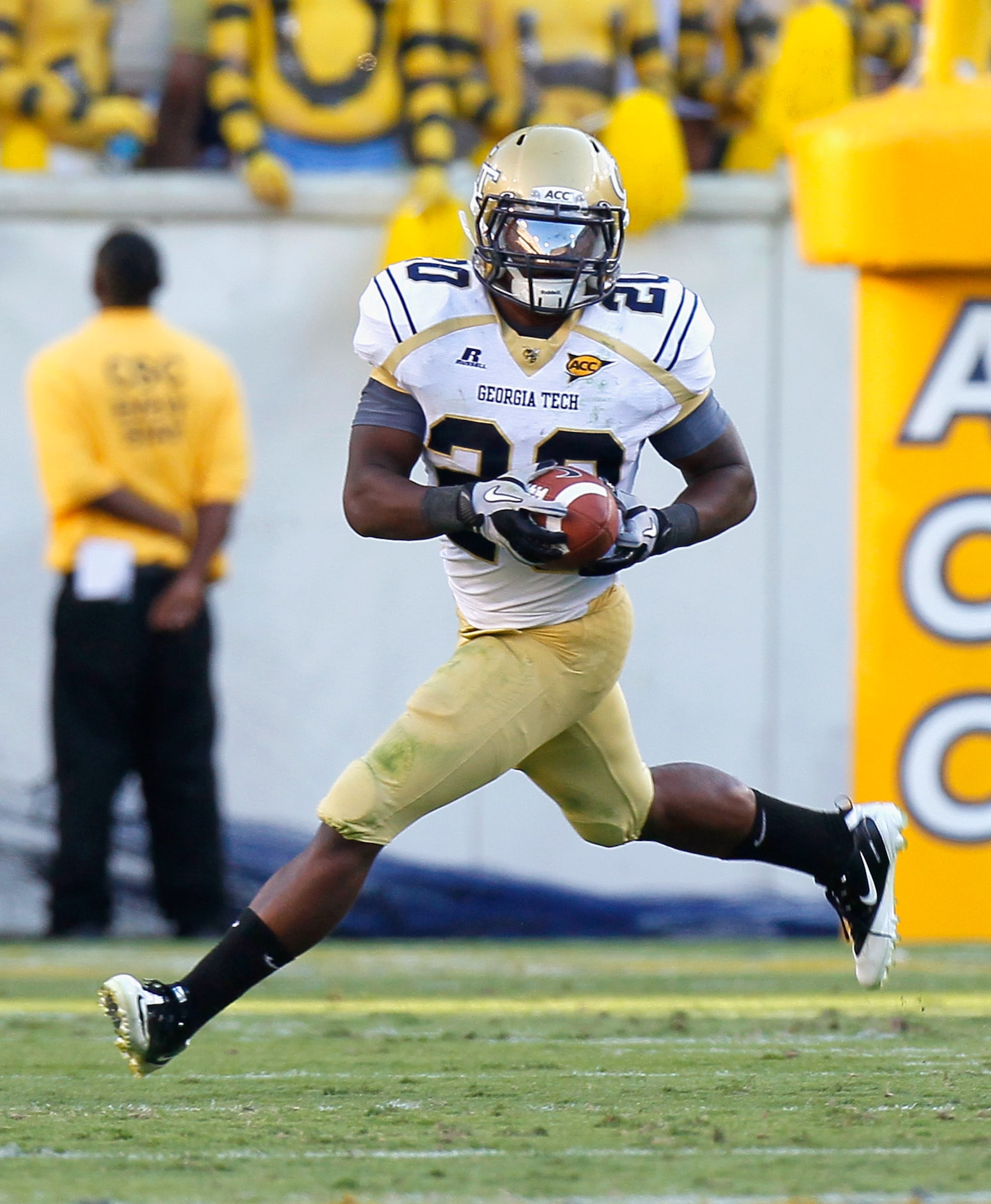ATLANTA - OCTOBER 09: Roddy Jones #20 of the Georgia Tech Yellow Jackets against the Virginia Cavaliers at Bobby Dodd Stadium on October 9, 2010 in Atlanta, Georgia. (Photo by Kevin C. Cox/Getty Images) ATLANTA - OCTOBER 09: Roddy Jones #20 of the Georgia Tech Yellow Jackets against the Virginia Cavaliers at Bobby Dodd Stadium on October 9, 2010 in Atlanta, Georgia. (Photo by Kevin C. Cox/Getty Images)