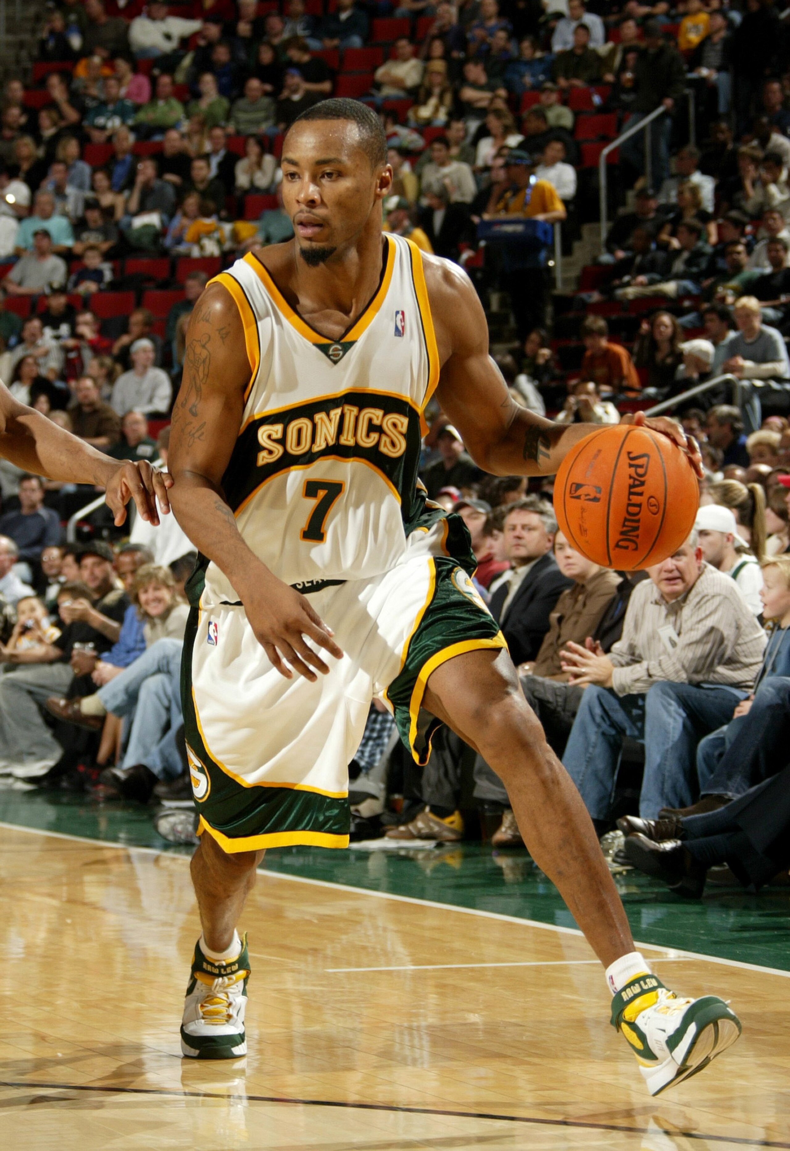 SEATTLE - NOVEMBER 15:  Rashard Lewis #7 of the Seattle Sonics moves the ball against the Philadelphia 76ers on November 15, 2006 at Key Arena in Seattle, Washington. The 76ers defeated the Sonics 96-90. NOTE TO USER: User expressly acknowledges and agree