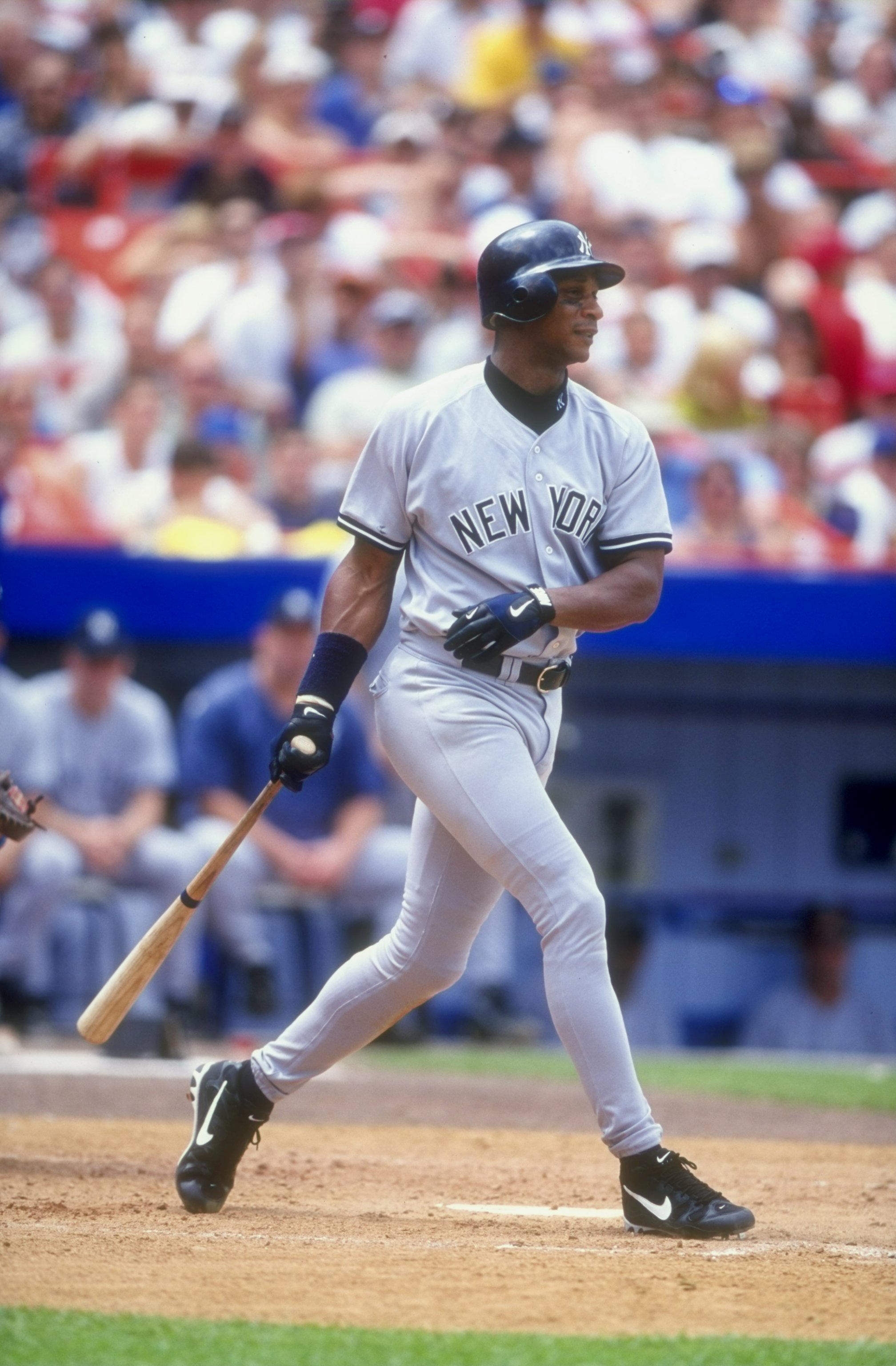 26 Jun 1998:   Darryl Strawberry #39 of the New YorkYankees drops his bat during a Interleague game against the New York Mets at Shea Stadium in Flushing ,New York. The Yankees defeated teh Mets 7-2Mandatory Credit: David Seelig  /Allsport