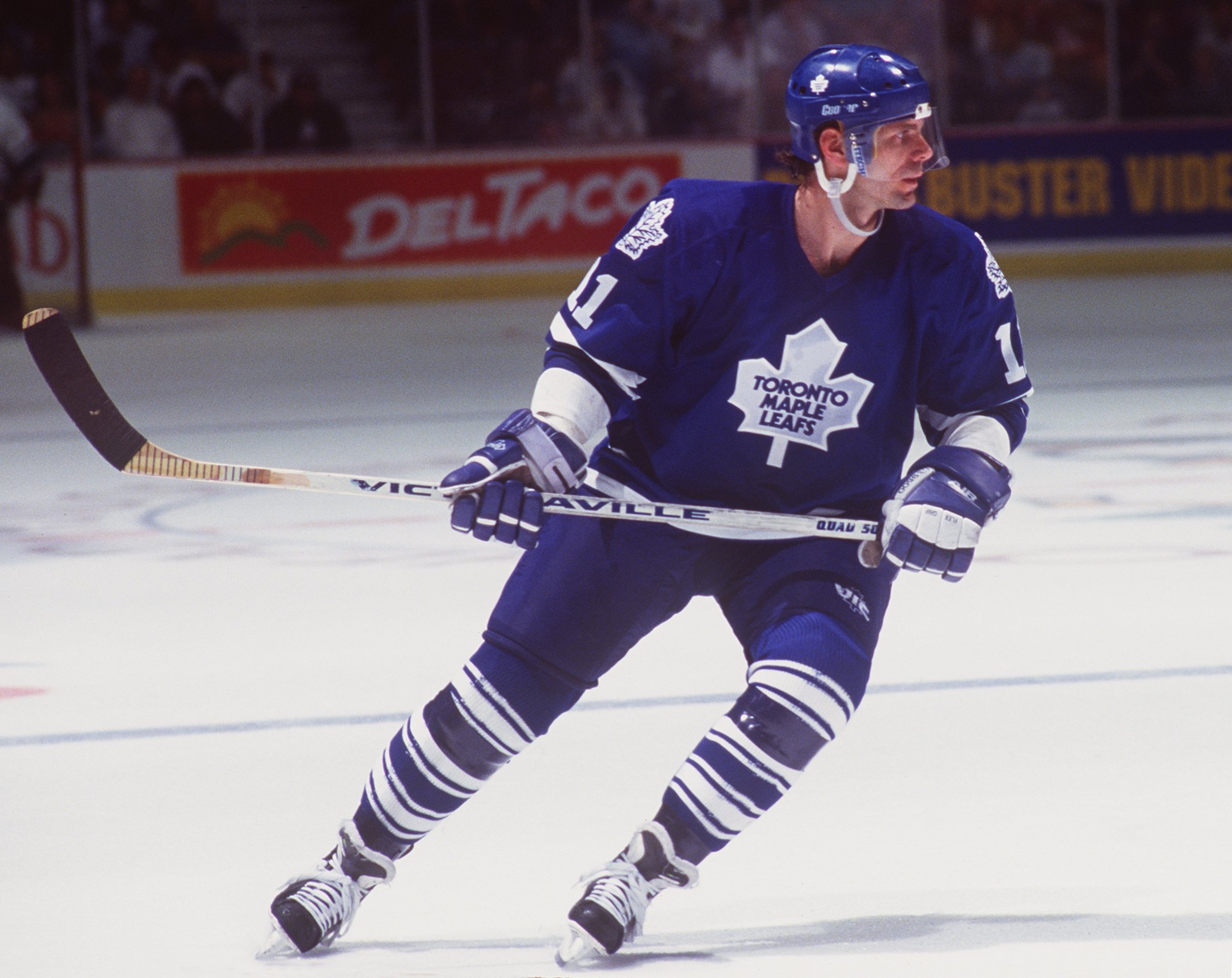 2 Apr 1994:  Forward Mike Gartner of the Toronto Maple Leafs in action against the Mighty Ducks. Mandatory Credit: J.D. Cuban/Allsport