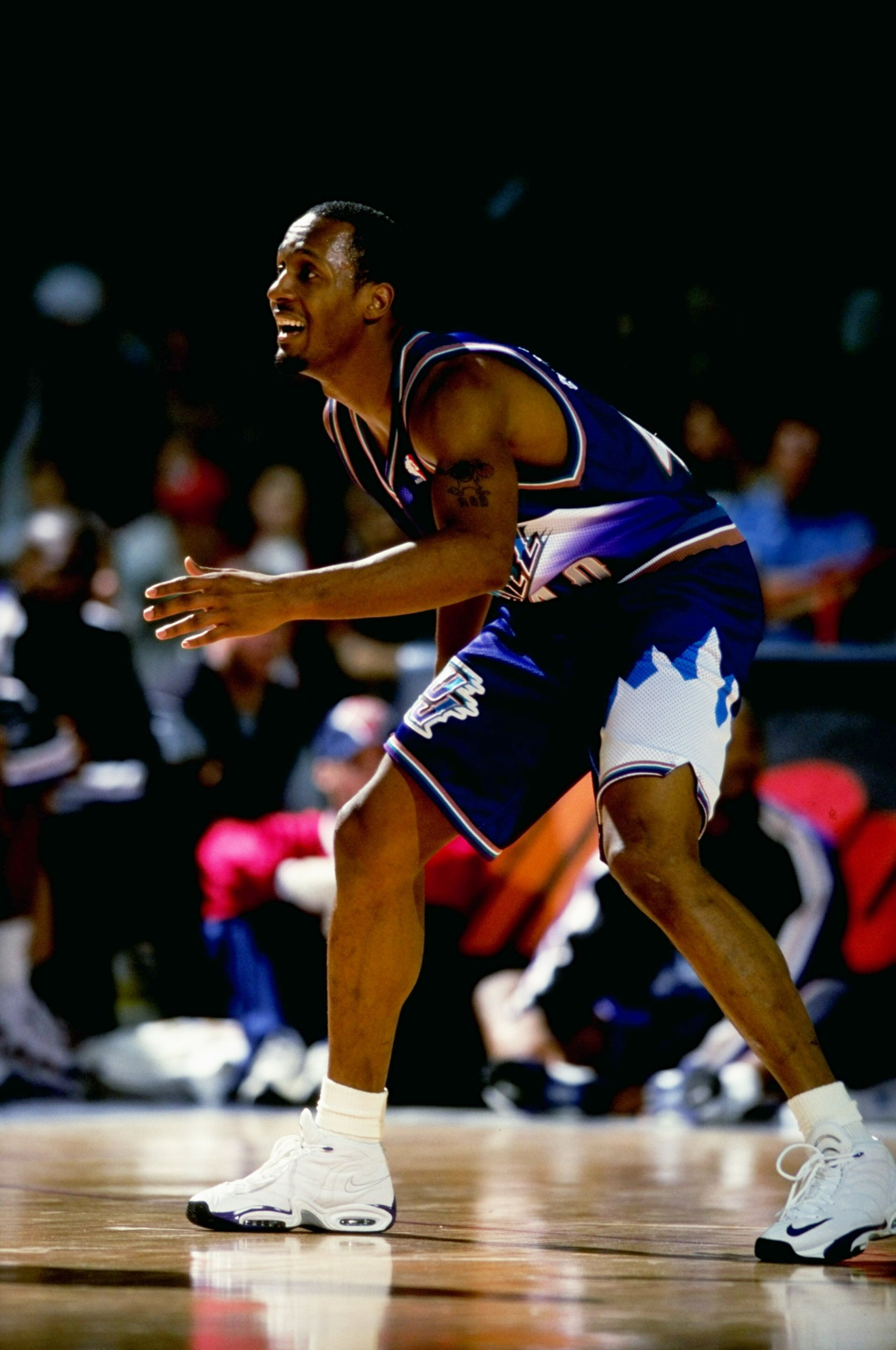 1 Feb 1999: Shandon Anderson #40 of the Utah Jazz guards during the game against the Denver Nuggets at the McNichols Arena in Denver, Colorado. The Nuggets defeated the Jazz 111-116 in overtime. Mandatory Credit: Elsa Hasch /Allsport 1 Feb 1999: Shandon Anderson #40 of the Utah Jazz guards during the game against the Denver Nuggets at the McNichols Arena in Denver, Colorado. The Nuggets defeated the Jazz 111-116 in overtime. Mandatory Credit: Elsa Hasch /Allsport