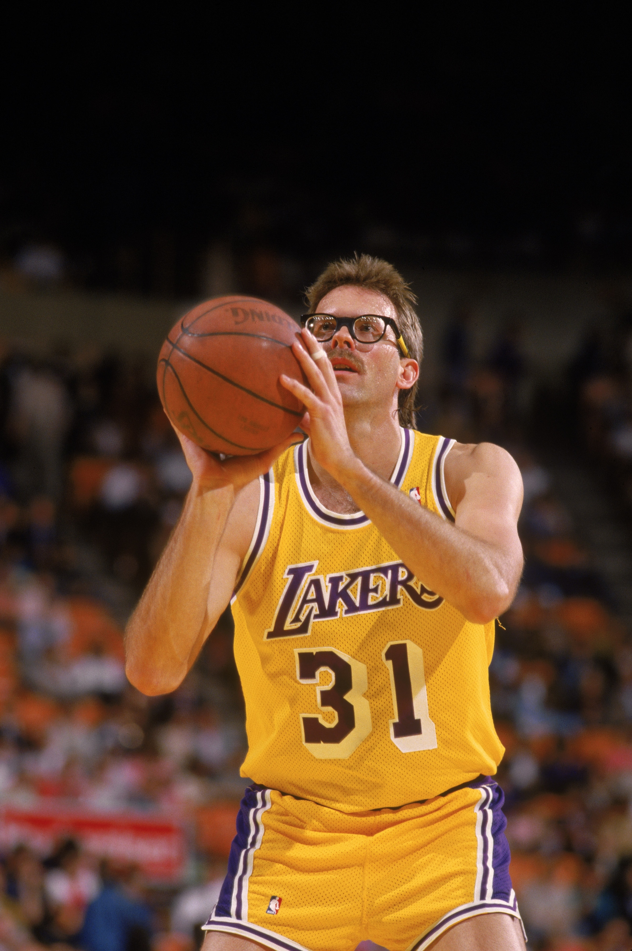 LOS ANGELES - 1987: Kurt Rambis #31 of the Los Angeles Lakers shoots a free throw during an NBA game at the Great Western Forum in Los Angeles, California in 1987. (Photo by: Stephen Dunn/Getty Images) LOS ANGELES - 1987: Kurt Rambis #31 of the Los Angeles Lakers shoots a free throw during an NBA game at the Great Western Forum in Los Angeles, California in 1987. (Photo by: Stephen Dunn/Getty Images)