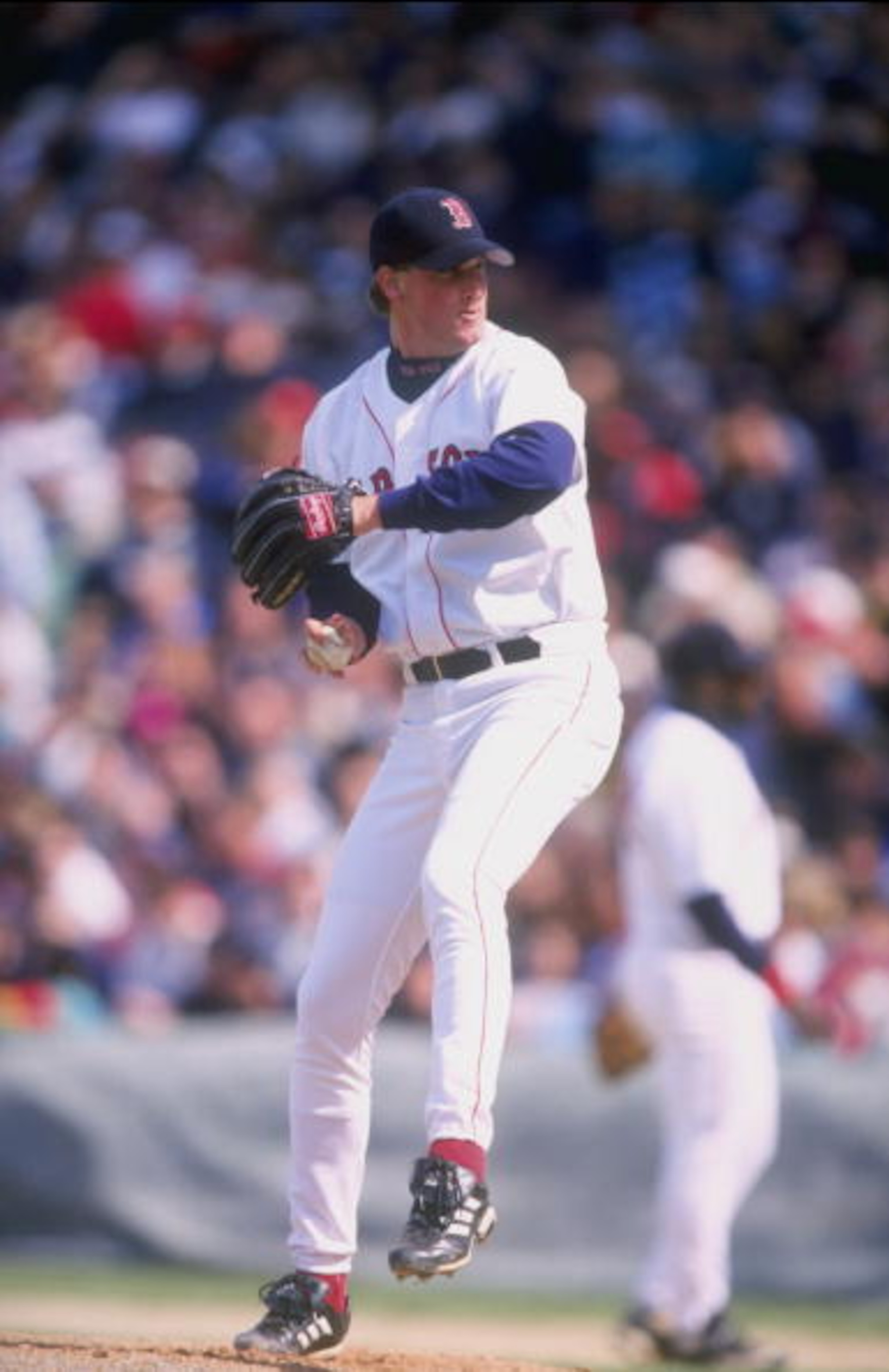 18 Apr 1998:  Pitcher Derek Lowe of the Boston Red Sox in action during a game against the Cleveland Indians at Fenway Park in Boston, Massachusetts. The Indians defeated the Red Sox 7-4. Mandatory Credit: David Seelig  /Allsport